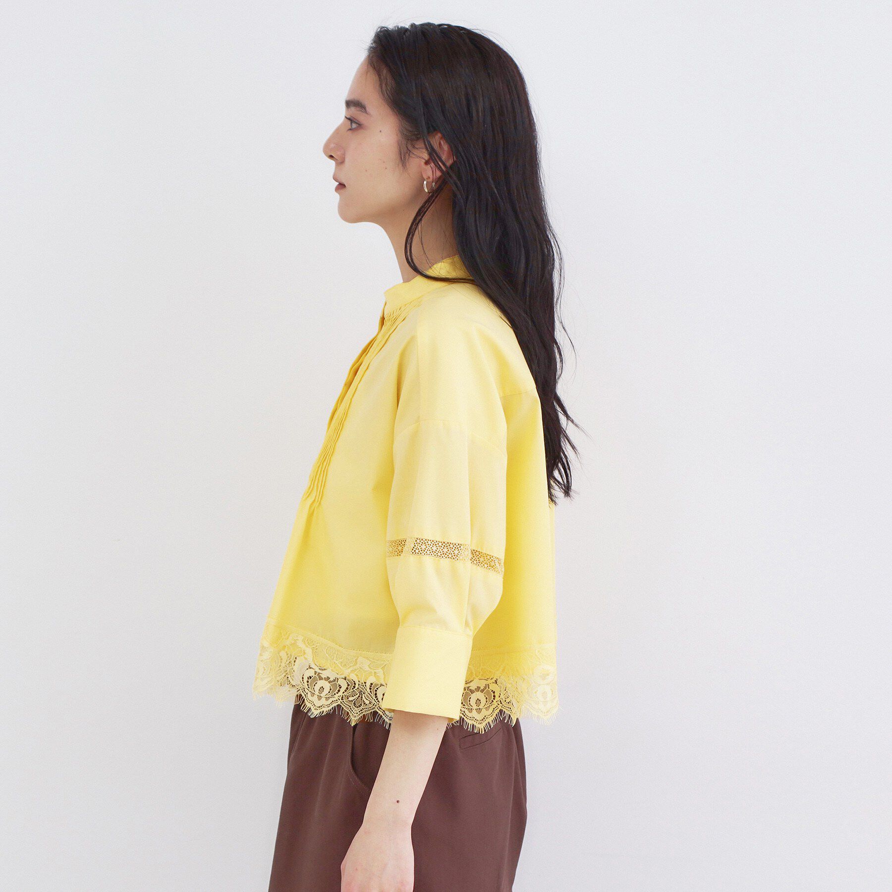 OPAQUE.CLIP「裾レース使いピンタックショートシャツ【洗濯機OK】」|シャツ・ブラウス|