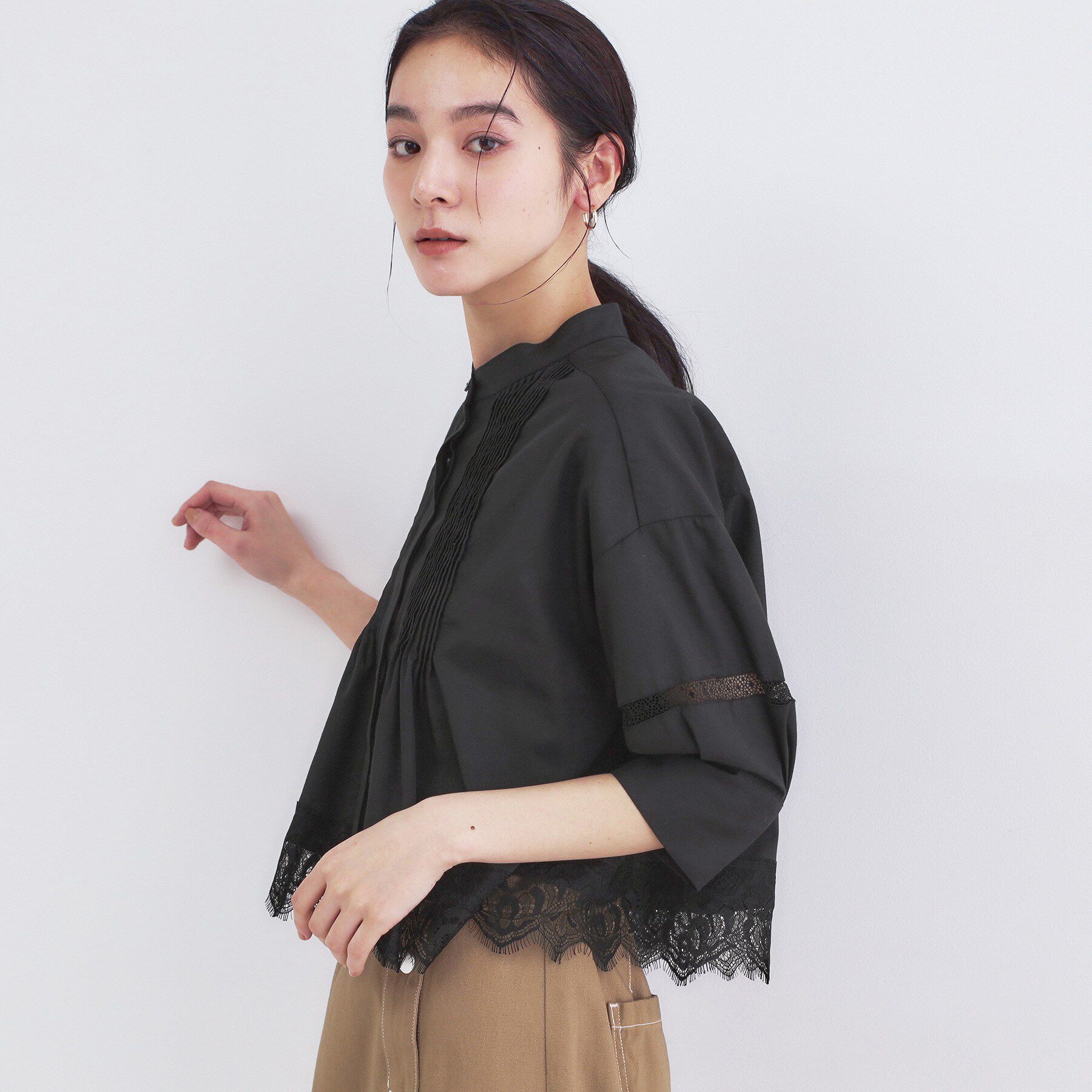 OPAQUE.CLIP「裾レース使いピンタックショートシャツ【洗濯機OK】」|シャツ・ブラウス|