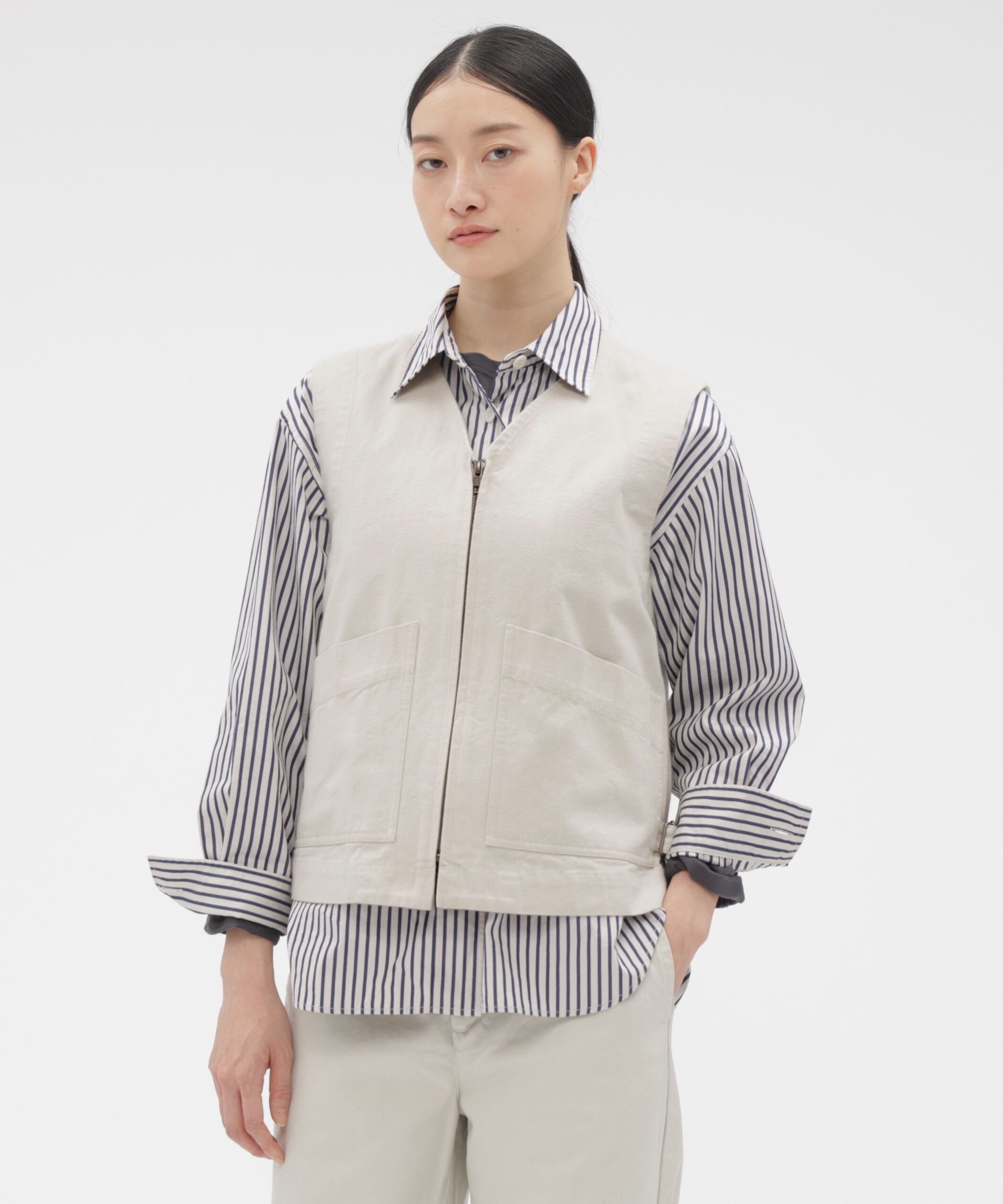 MHL.「FADED COTTON TWILL BLOUSON」|ブルゾン・スタジャン|ECRU2