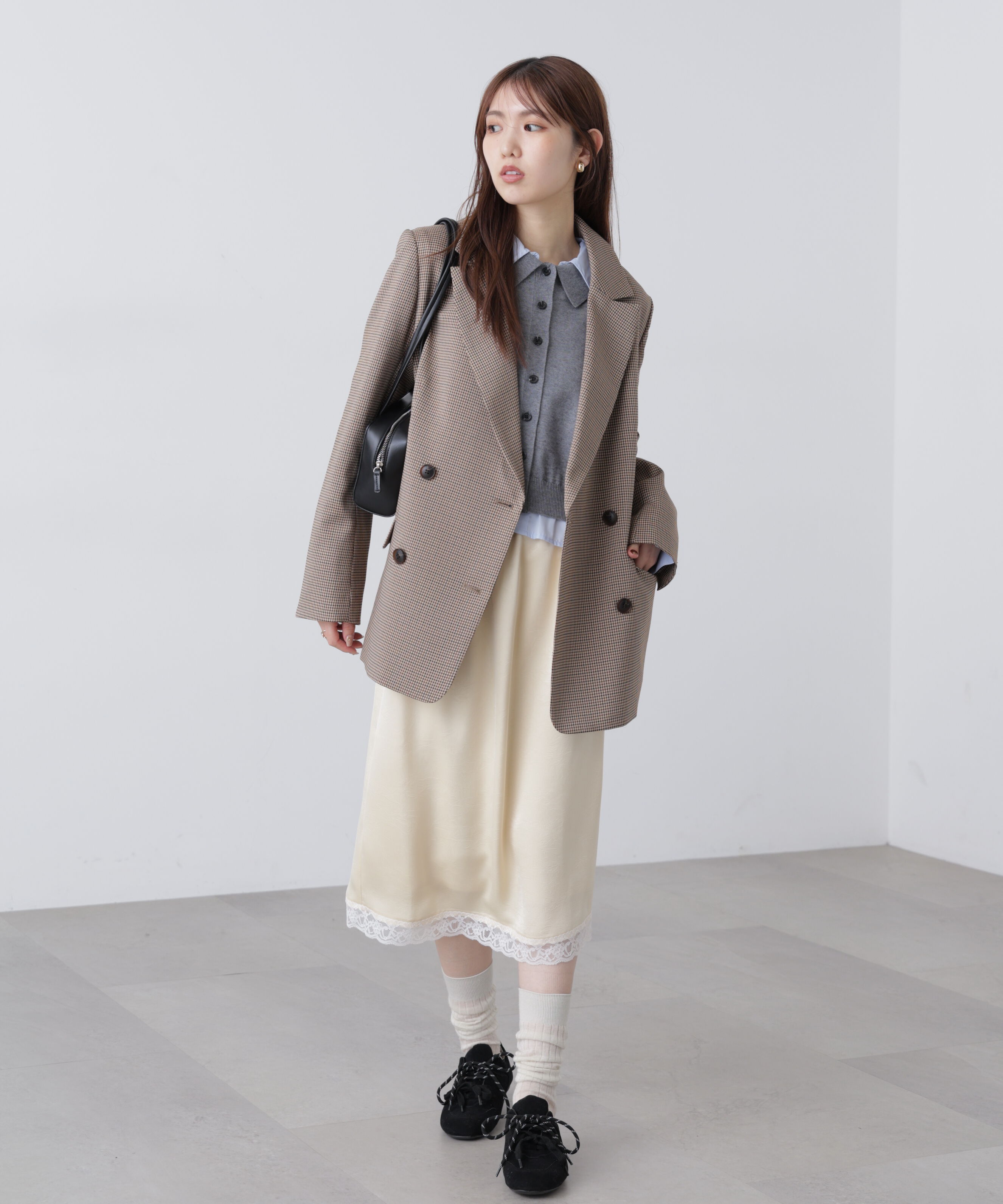  「レーストリムサテンミディスカート」|スカート|