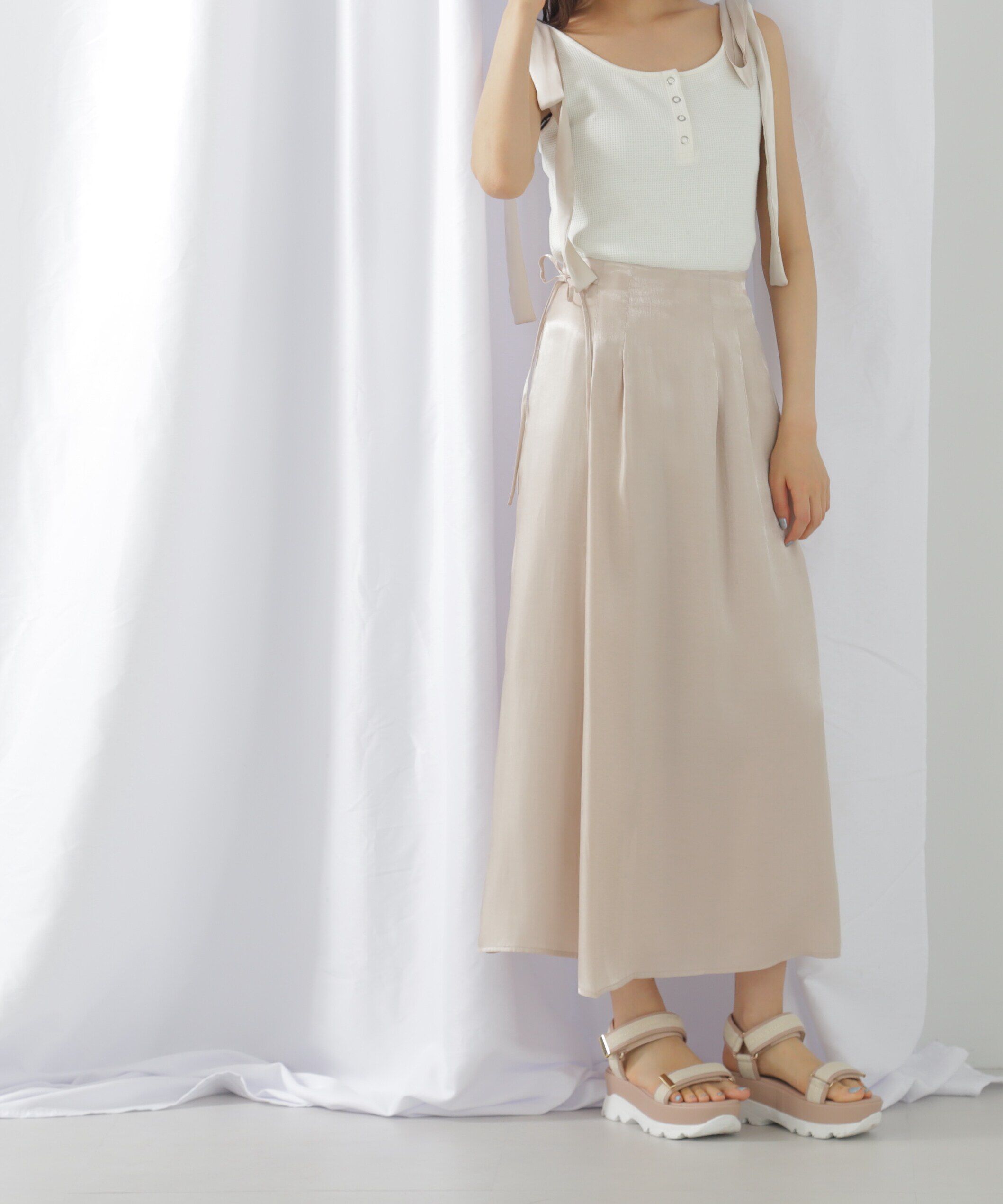  「シャンブレーサテンラップスカート」|スカート|ベージュ