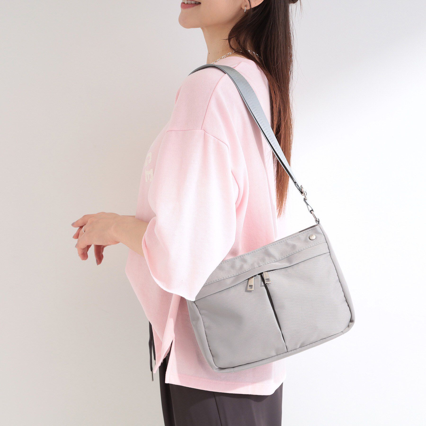 SHOO･LA･RUE「【撥水】8ポケットショルダー」|ショルダー・メッセンジャー|