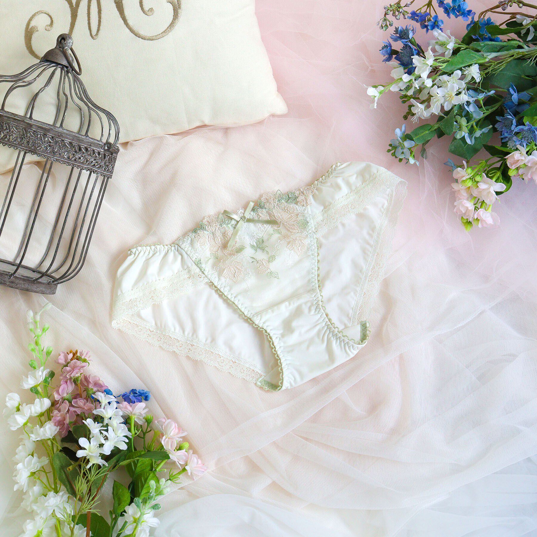 Risa Magli「イーシャ ノーマルショーツ」|インナー|アイボリー(004)