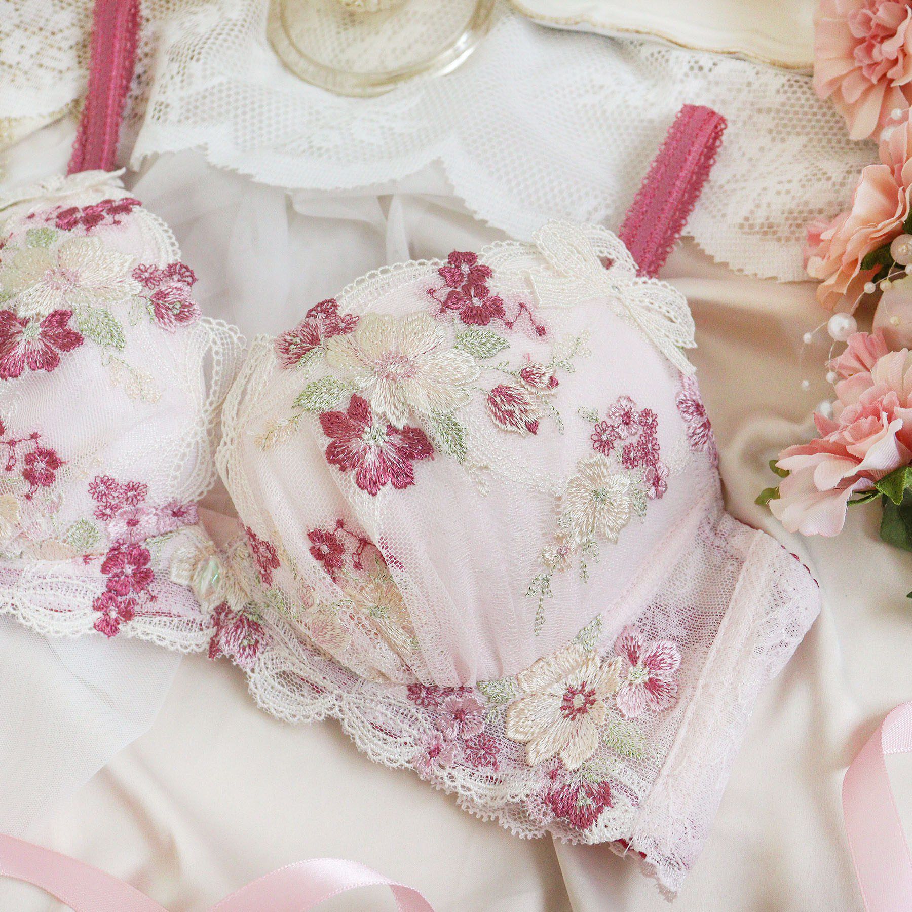 Risa Magli「ダニエラ ブラジャー (G-H) ＜V Make Type＞」|インナー|