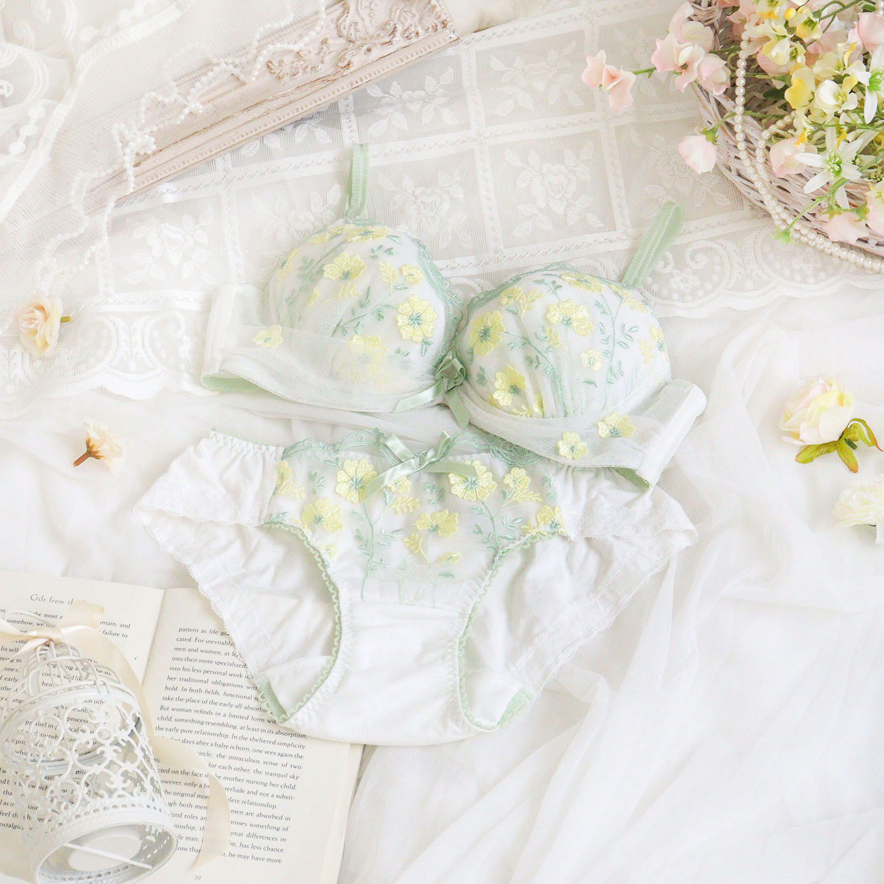 Risa Magli「ラーレ サニタリー」|インナー|