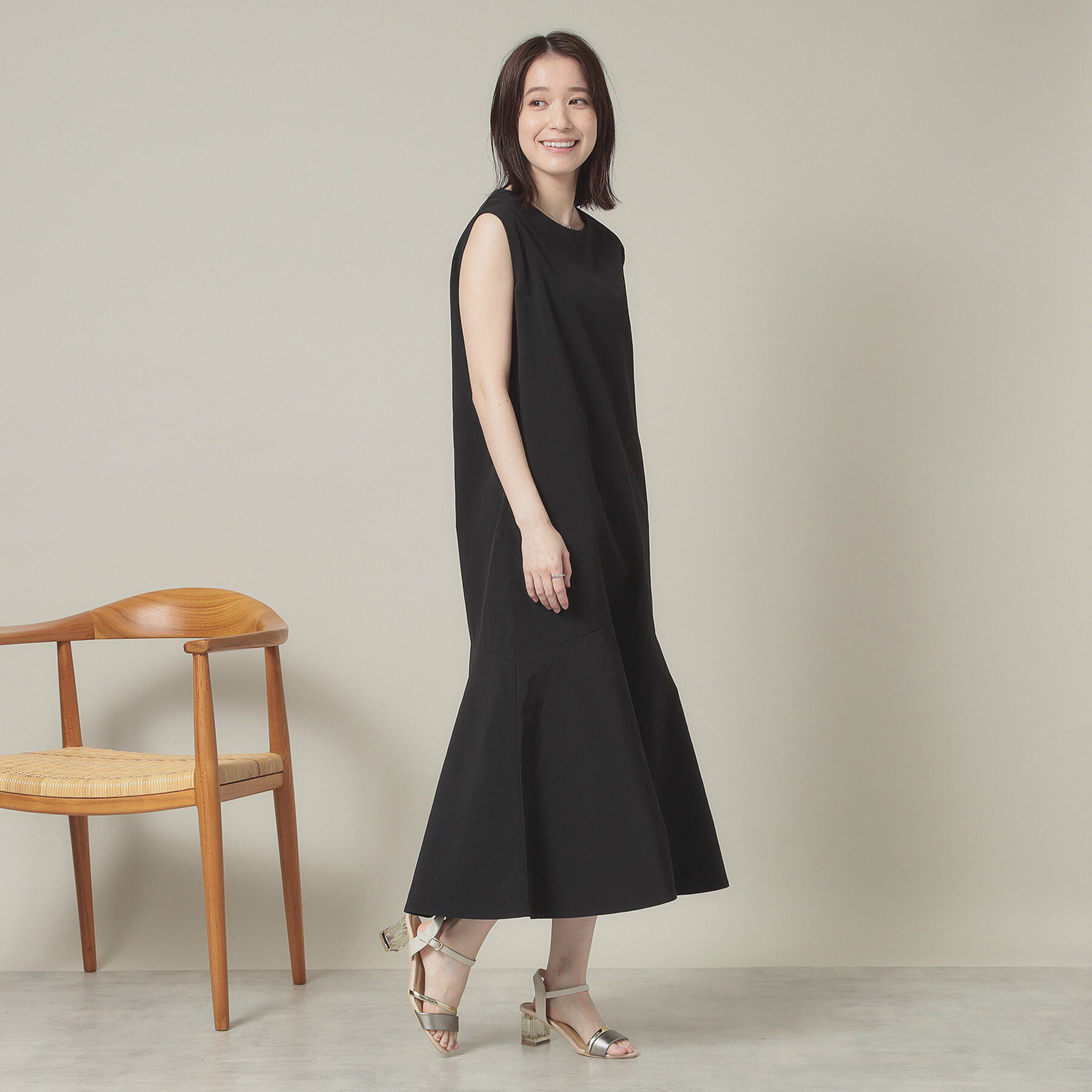 ITS&rsquo;DEMO「【撥水／洗濯機OK】ペプラムワンピース＜旅服シリーズ＞」|ワンピース|