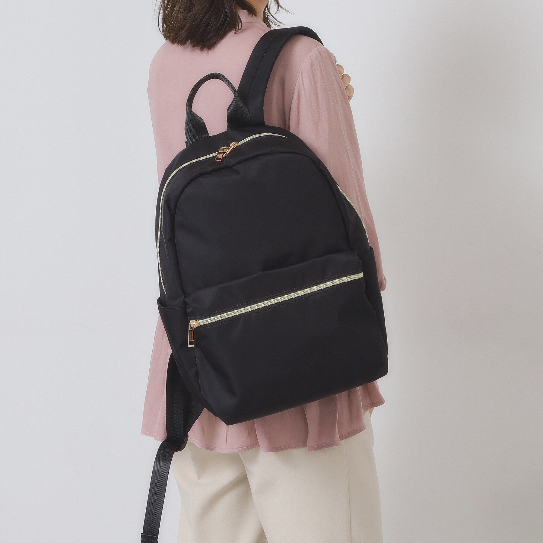 ITS&rsquo;DEMO「【A4／9ポケット】軽量撥水リュック」|リュック|ブラック(019)