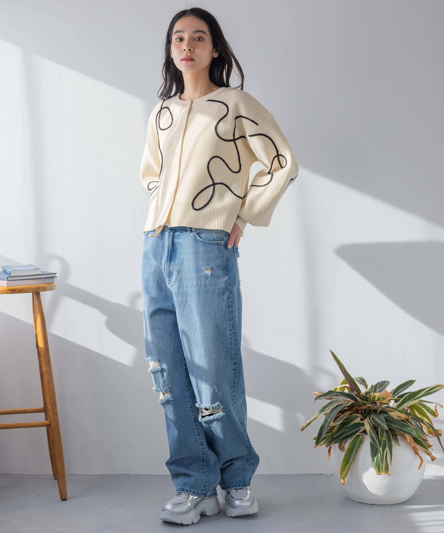 LOWRYS FARM「【前後着用可能】エンブロイダリー２ＷＡＹカーディガン」|ニット・セーター|