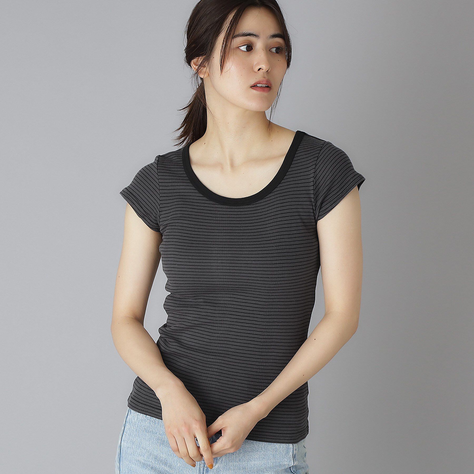 DRESSTERIOR「Robert．P．Miller（ロベルト・ピー・ミラー）パネルリブボーダーUネックTシャツ」|Tシャツ・カットソー|