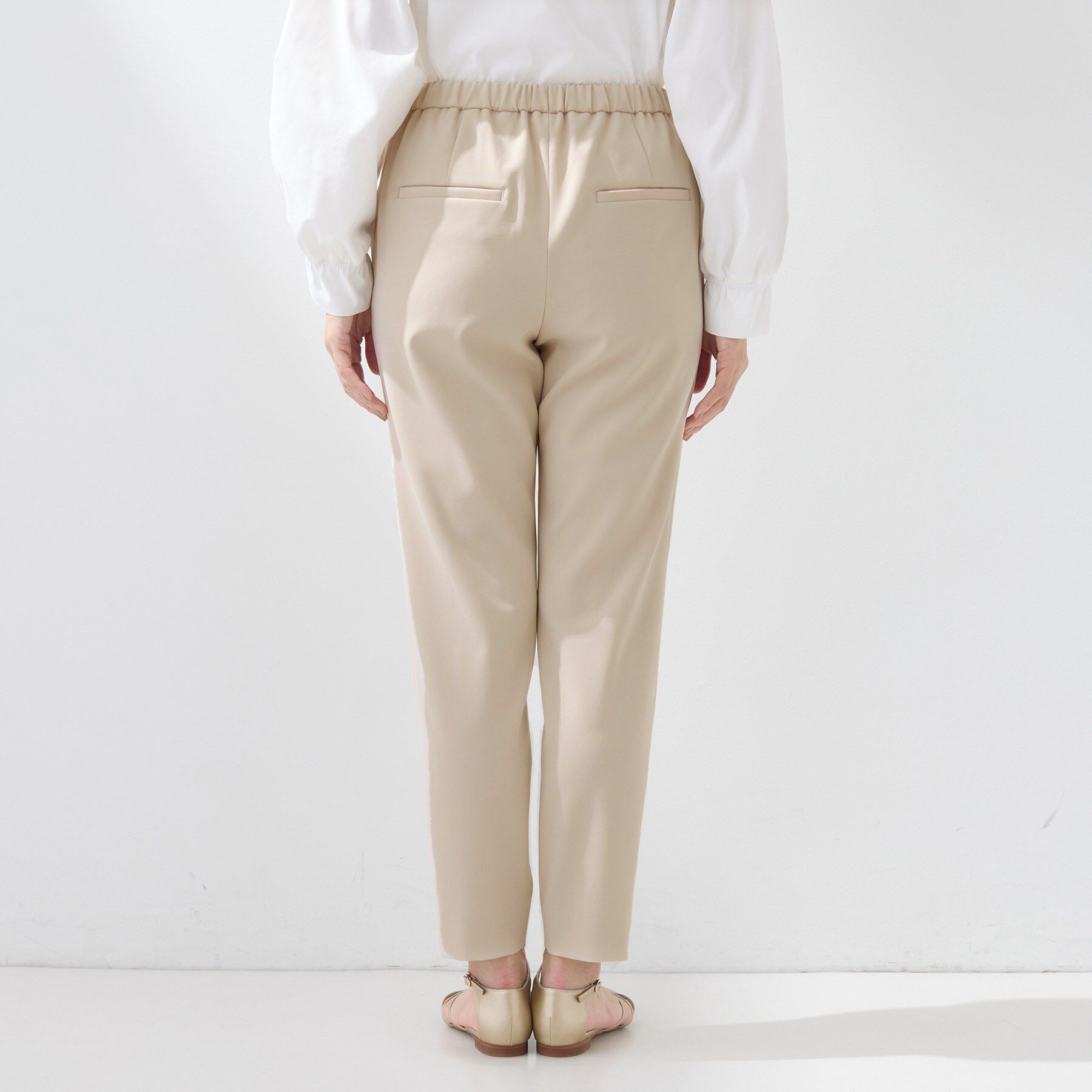INDIVI「【褒められパンツ／高ストレッチ】タックテーパードパンツ」|その他|