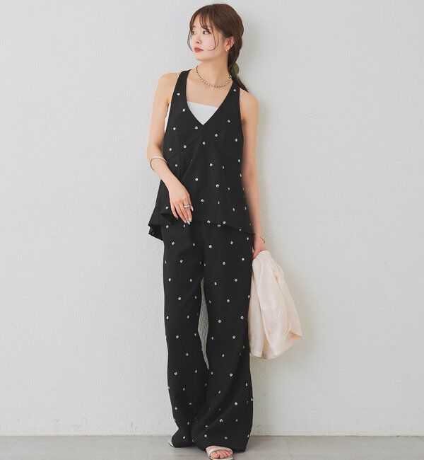  「ビージーフラワースラックス」|チノ|