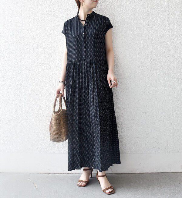 SHIPS any「《予約》SHIPS any:〈手洗い可能〉ドット バンドカラー フレンチ プリーツ ロング ワンピース」|ワンピース|