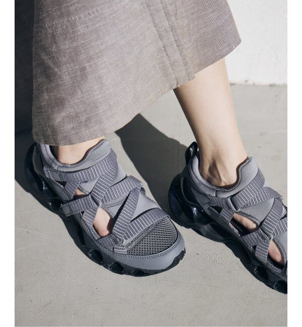 SLOBE IENA「《予約》MIZUNO/ミズノ wave prophecy strap」|スニーカー|