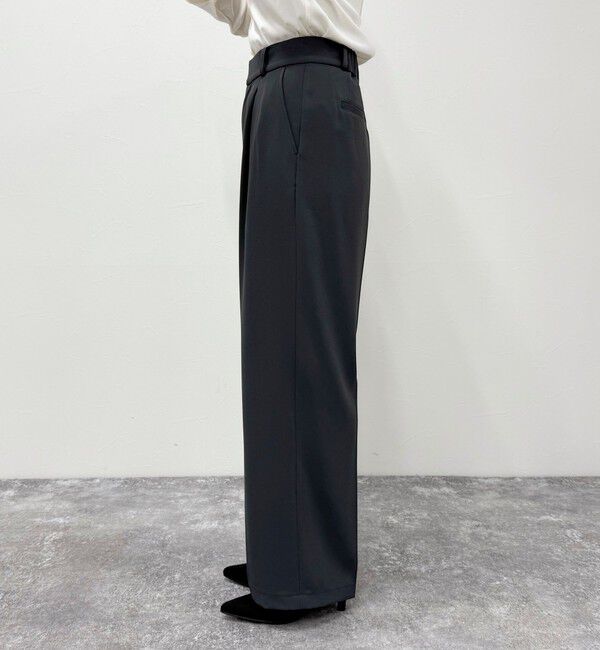 fredy emue「【オン・オフ対応/高身長サイズあり】とろみツイルタックスラックス」|スラックス|