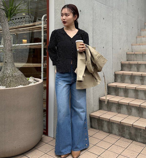  「ボタンスリットフレアデニム」|デニム|