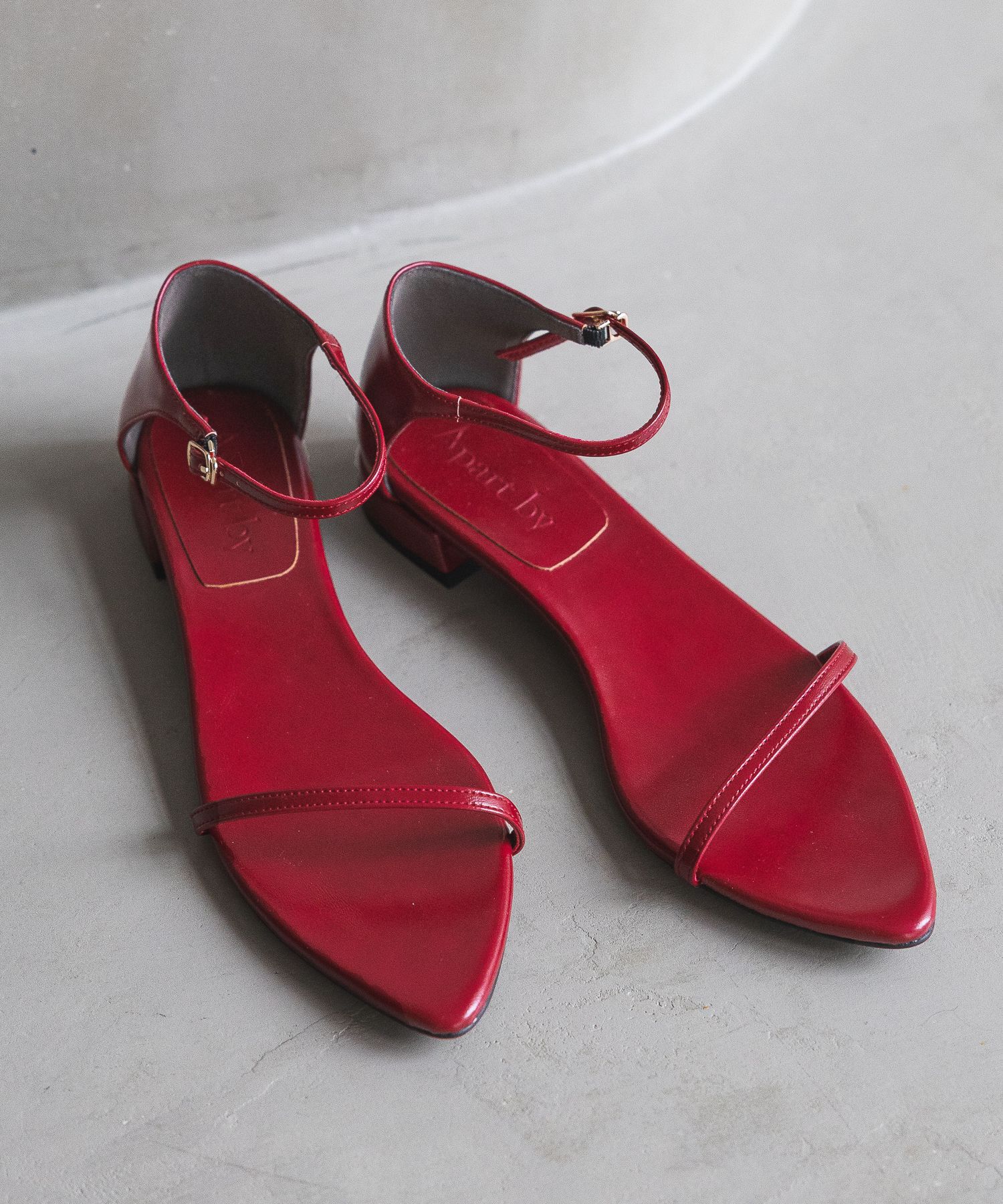 A part by 「ナローストラップサンダル」|サンダル|レッド