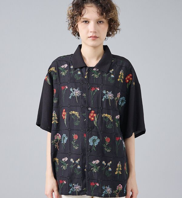 ABAHOUSE「【Revo. / レヴォ】TH-4085 フラワーエンブロイダリー 刺繍 半袖シ」|シャツ・ブラウス|