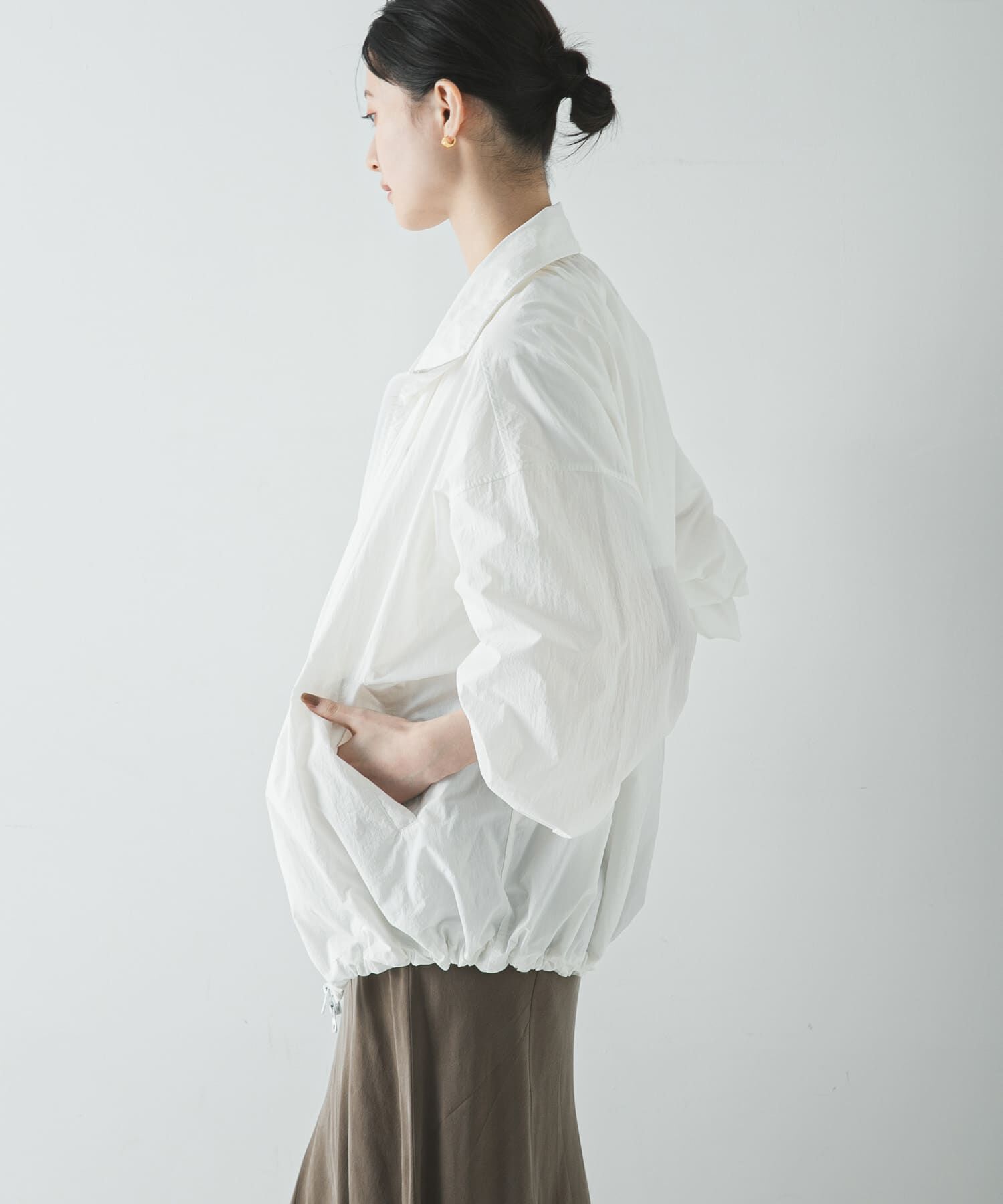 URBAN RESEARCH「撥水ナイロンギャザーブルゾン」|ブルゾン・スタジャン|