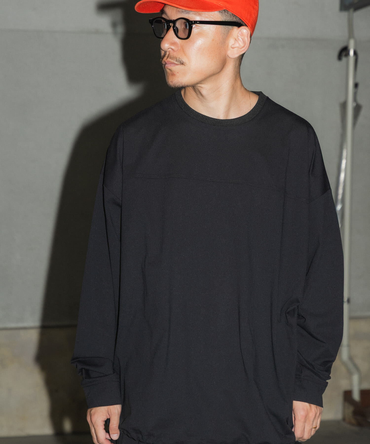 URBAN RESEARCH「Wide Dad　BREEZY TECH LONG-SLEEVE T-SHIRTS」|Tシャツ・カットソー|ブラック