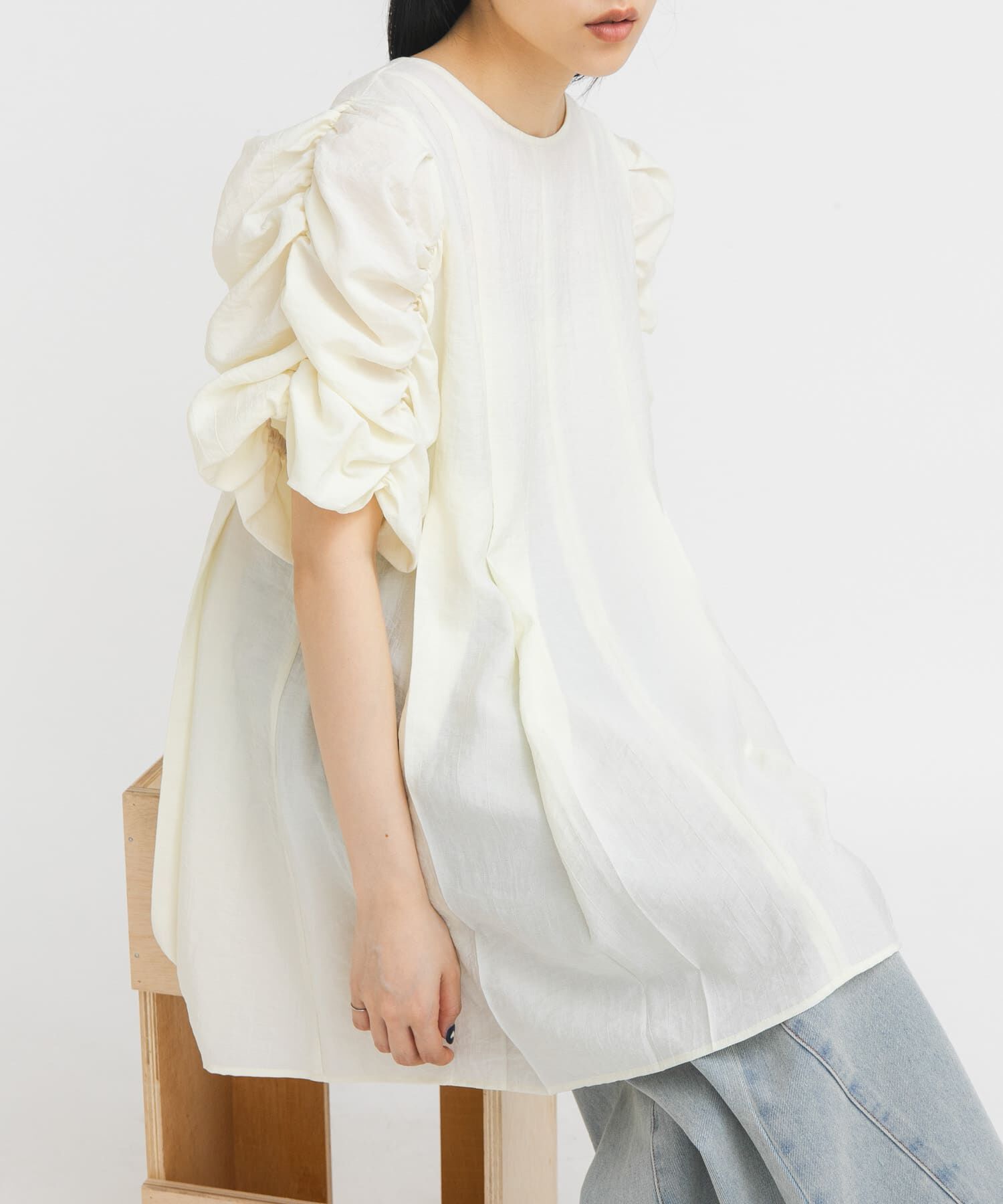  「シャーリングスリーブミニワンピース」|ワンピース|