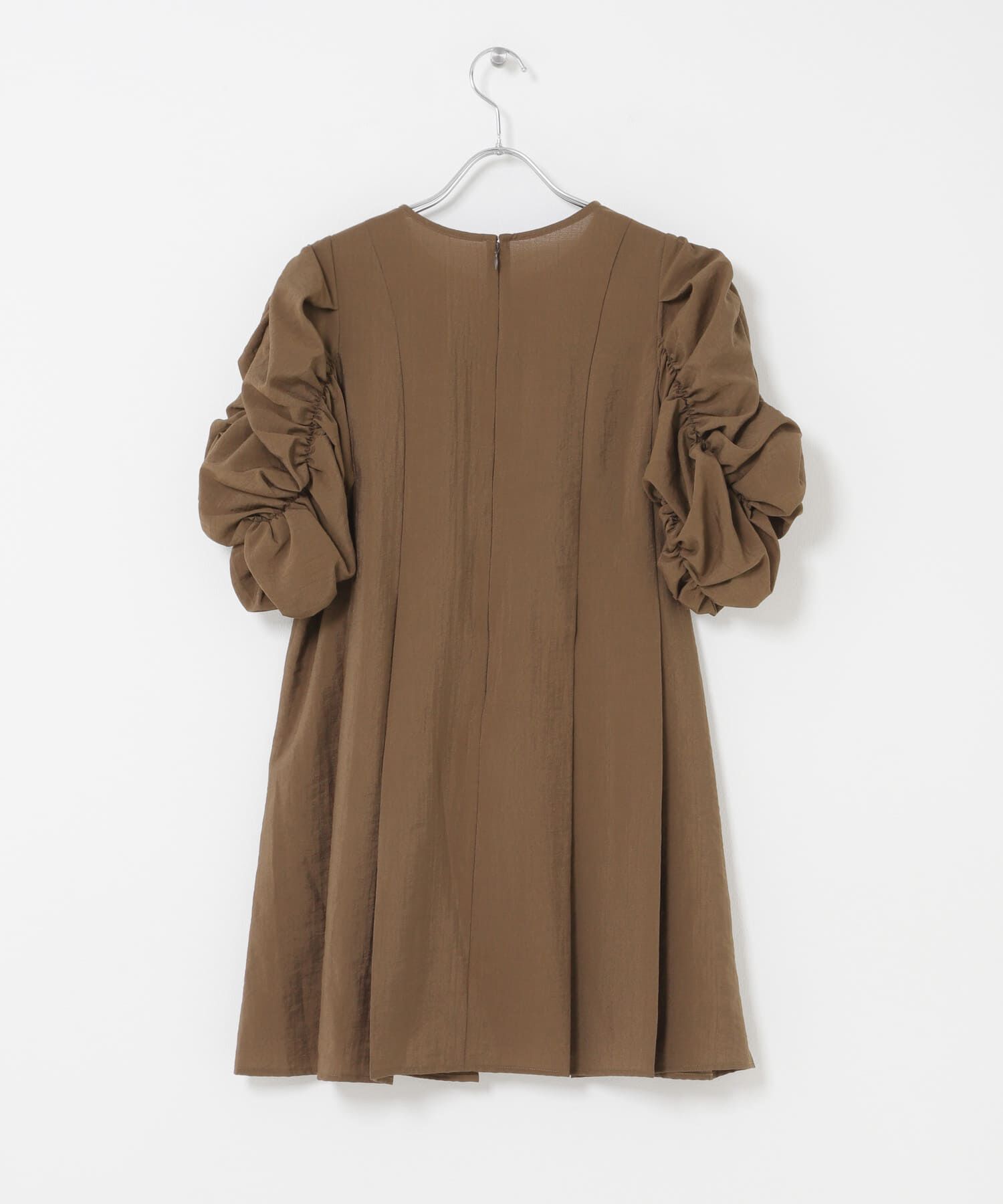  「シャーリングスリーブミニワンピース」|ワンピース|