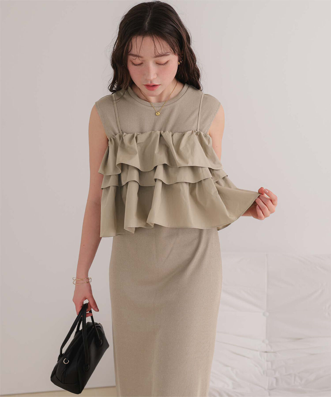 titivate「【ななみさんコラボアイテム】フリルキャミソールトップス/リブカットソーワンピースセット」|ワンピース|