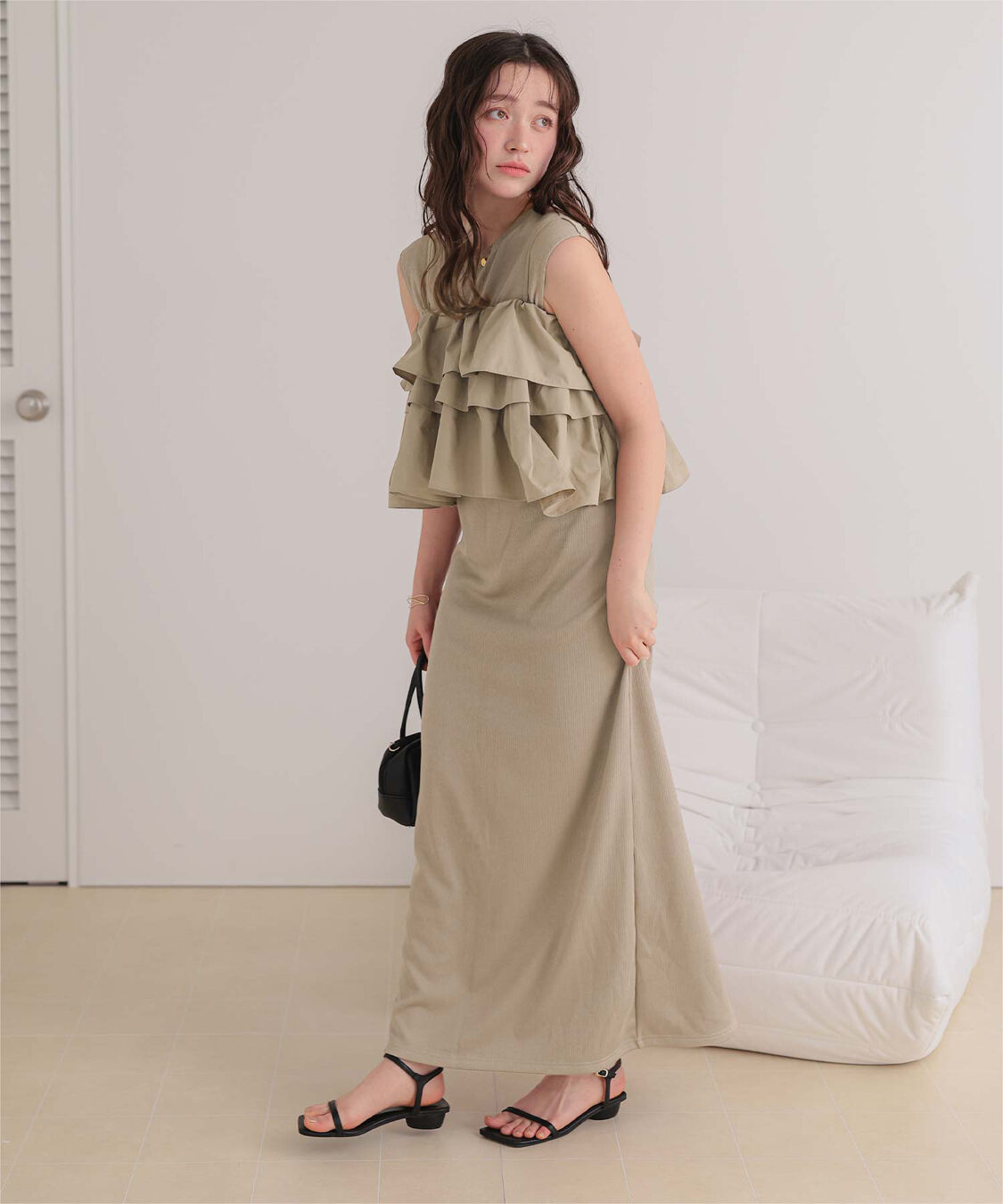 titivate「【ななみさんコラボアイテム】フリルキャミソールトップス/リブカットソーワンピースセット」|ワンピース|