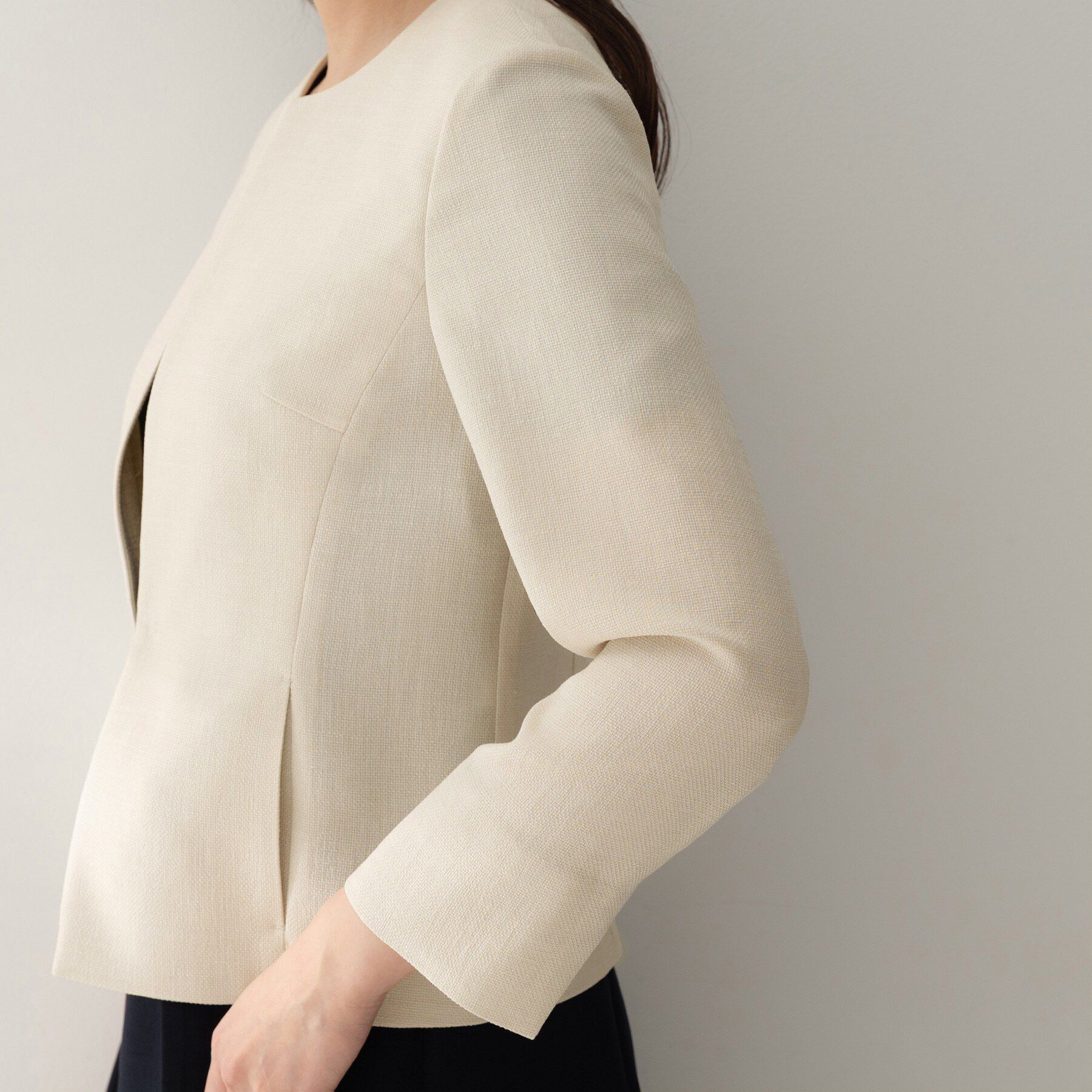 UNTITLED「ミニマルシルエットジャケット」|ノーカラージャケット|