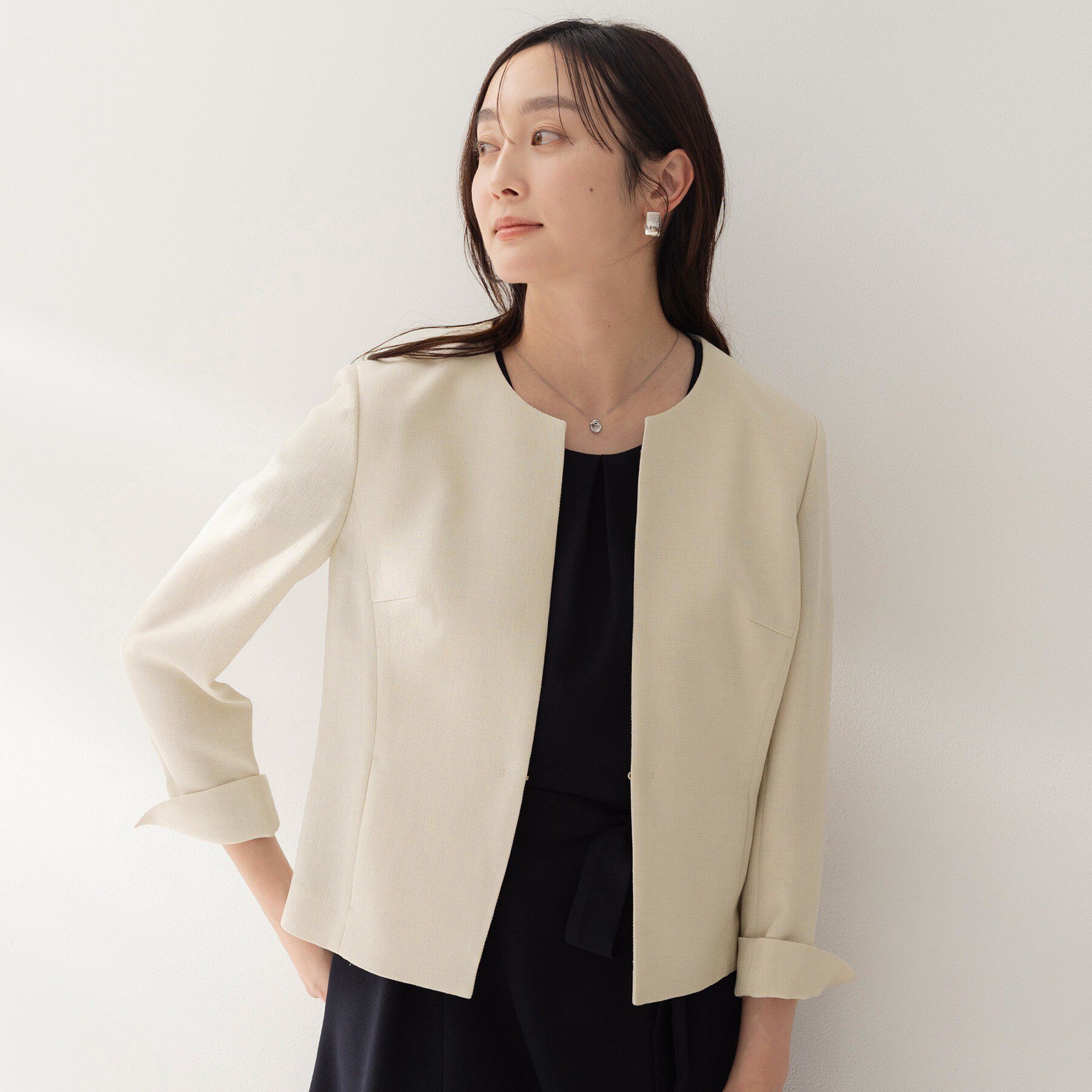 UNTITLED「ミニマルシルエットジャケット」|ノーカラージャケット|
