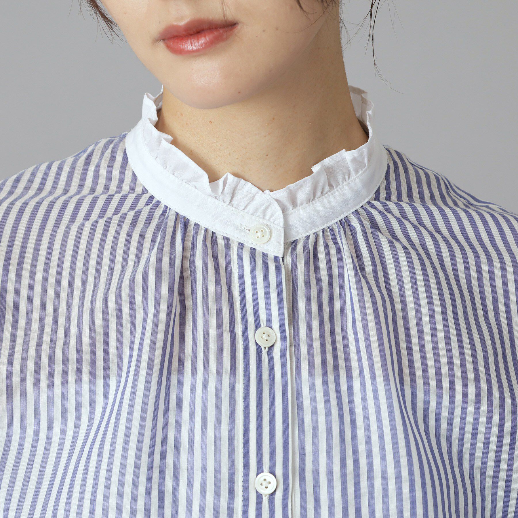 DRESSTERIOR「【otonaMUSE5月号掲載/ウォッシャブル】ロンドンストライプクレリックブラウス」|シャツ・ブラウス|