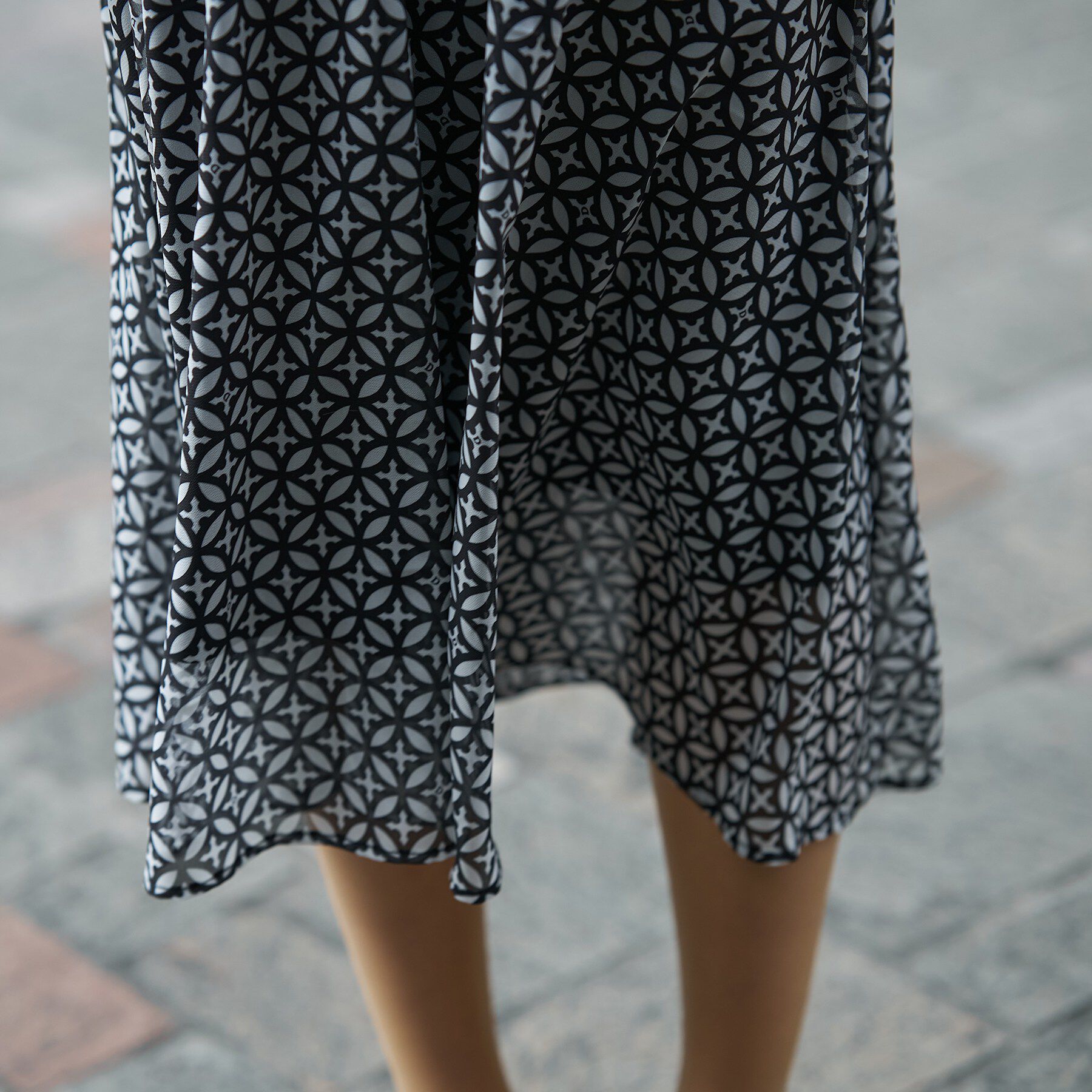 DRESSTERIOR「【ウォッシャブル】オーバーラップサークル シアーノースリーブドレス」|ワンピース|