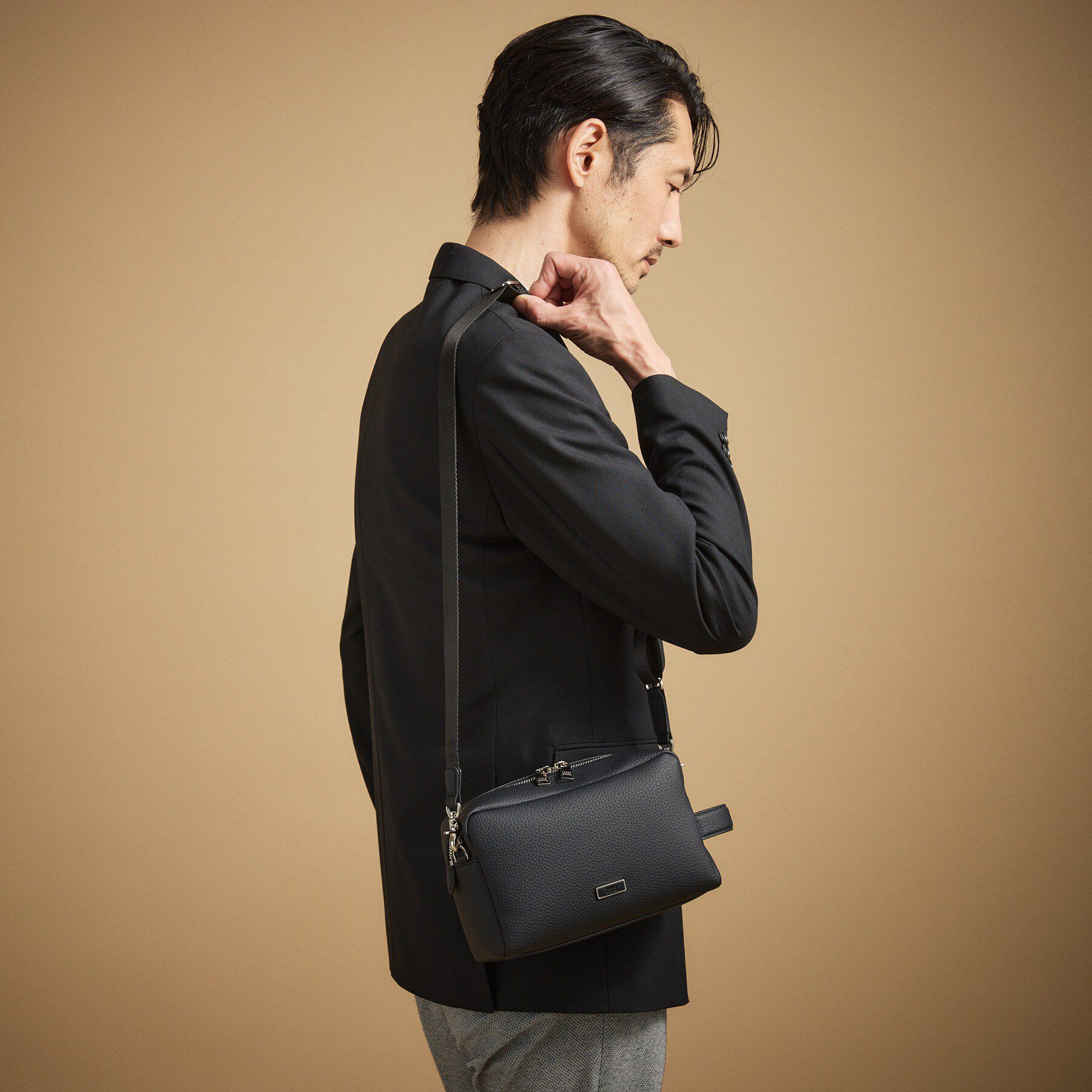 TAKEO KIKUCHI「ドライビングショルダーバッグ」|ショルダー・メッセンジャー|