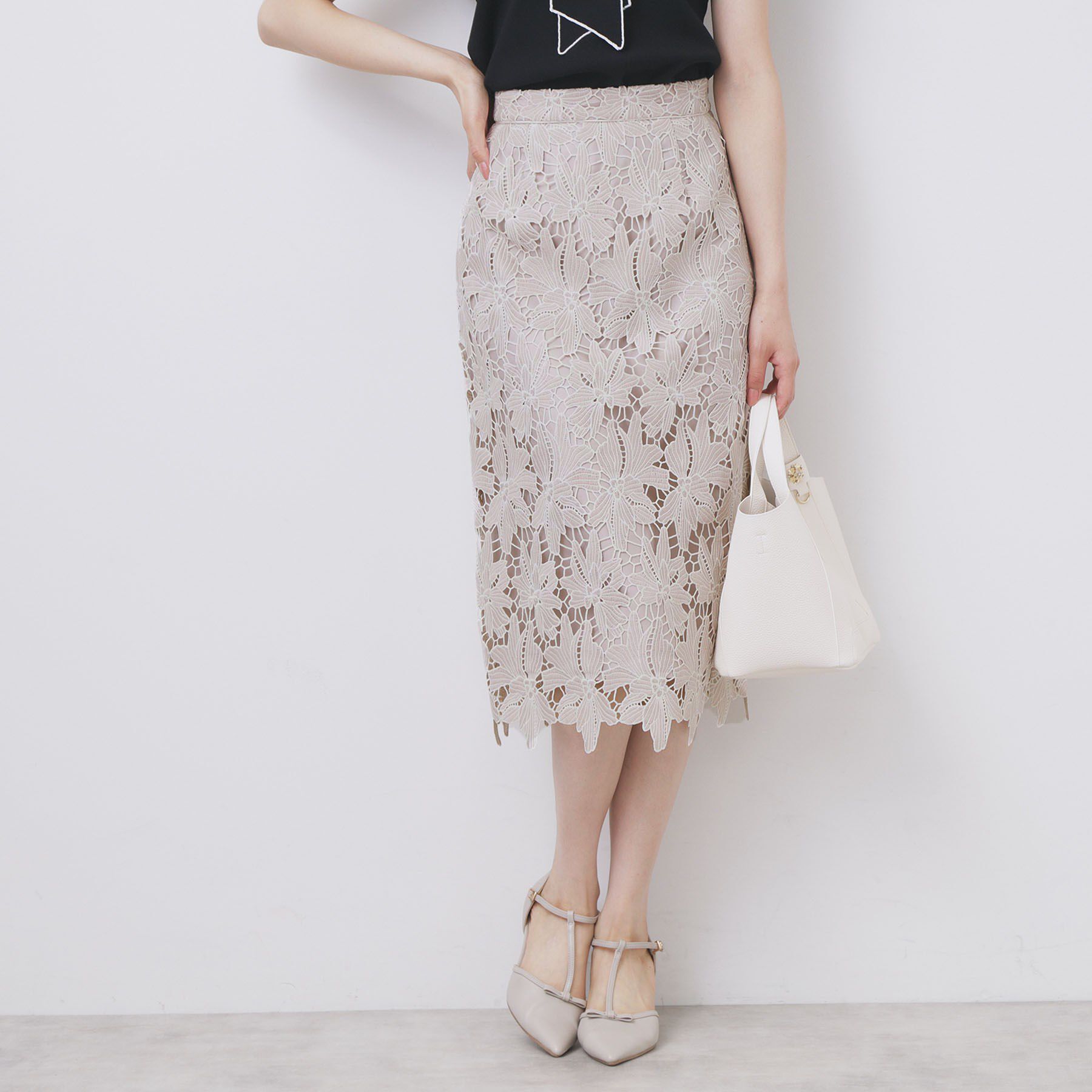 index「《S-3Lサイズ》バイカラーレースタイトスカート【洗濯機洗い可】」|スカート|グレージュ(050)