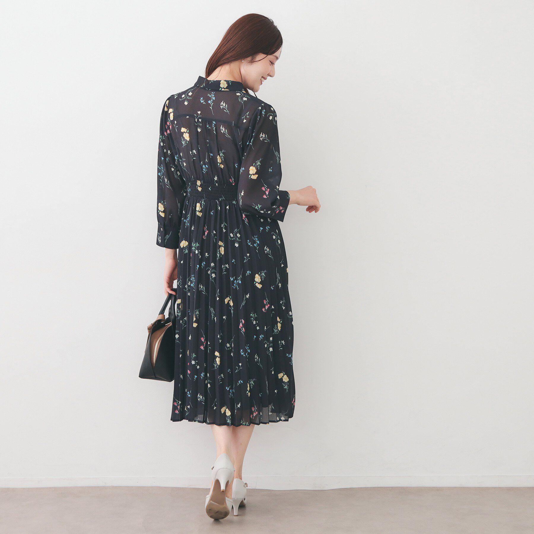 index「衿付き花柄プリーツフレアワンピース【洗濯機OK/イージーアイロン】」|ワンピース|
