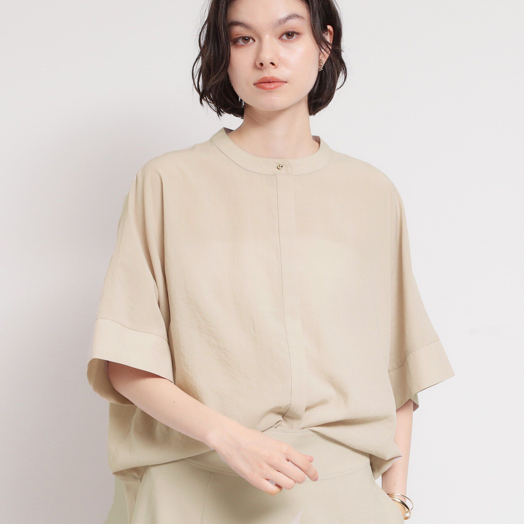 THE SHOP TK「【体型カバー】さらっと快適 ドルマンブラウス」|シャツ・ブラウス|ベージュ(052)
