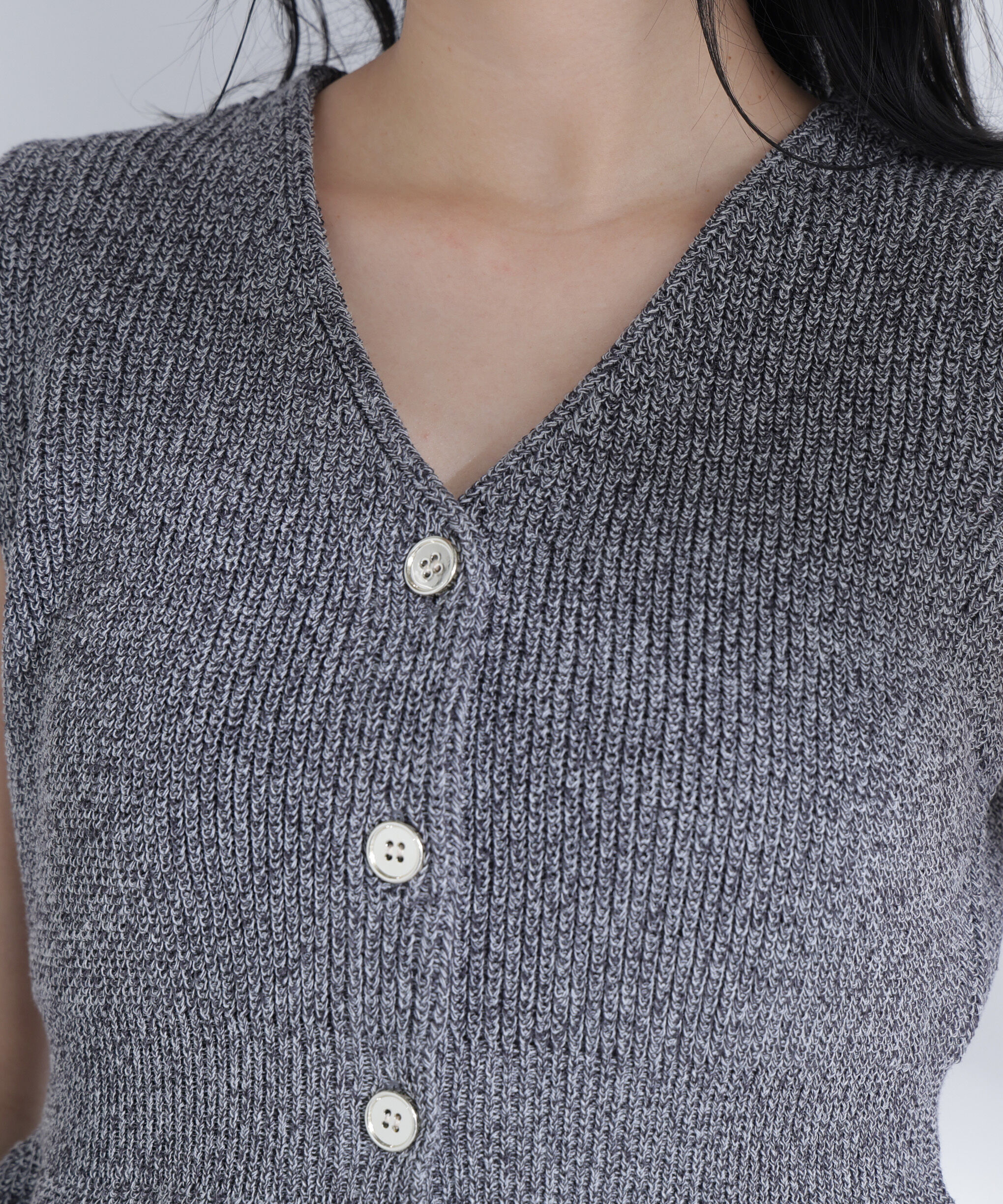  「メタルボタンペプラムニットジレ」|ニット・セーター|