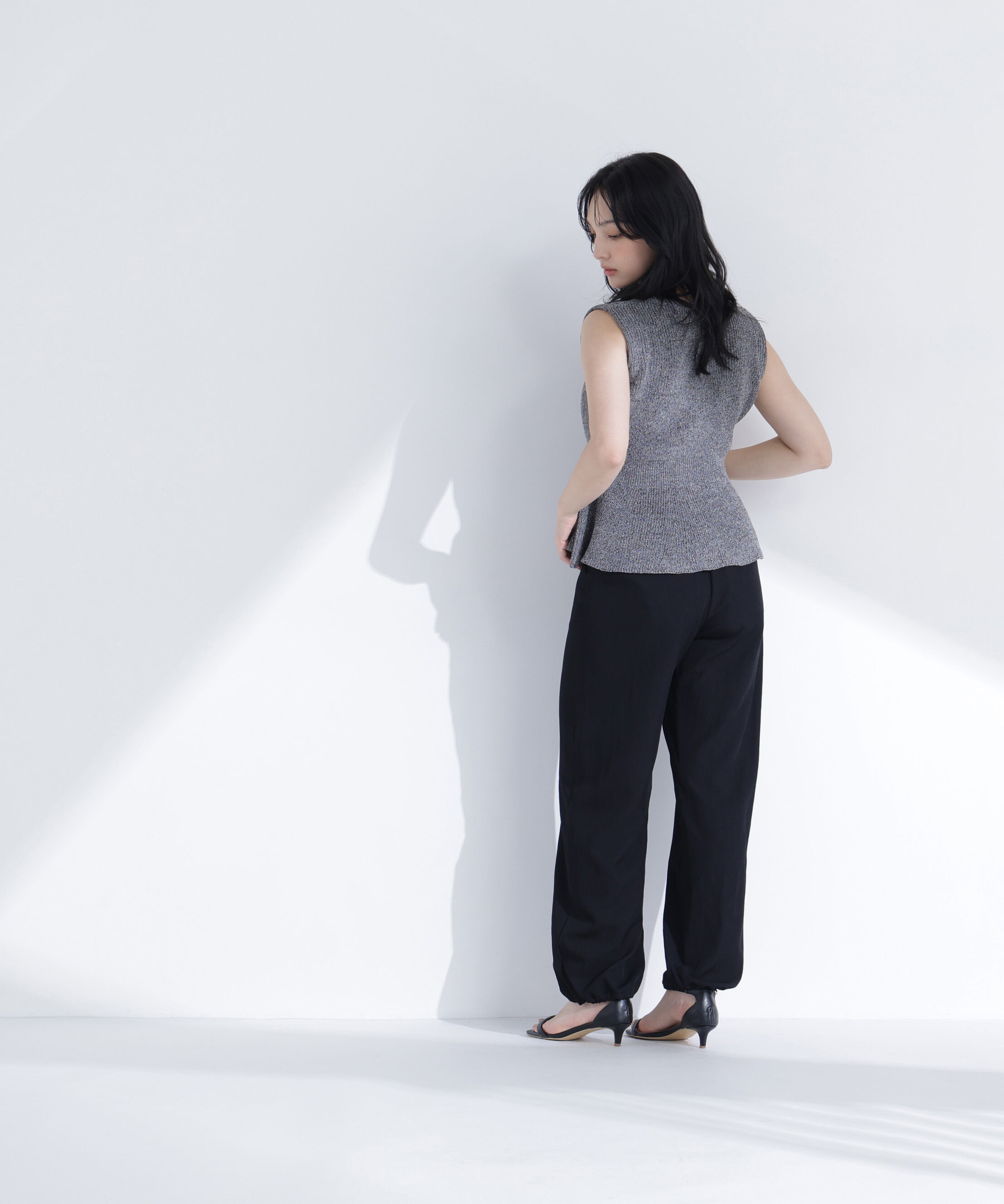  「メタルボタンペプラムニットジレ」|ニット・セーター|