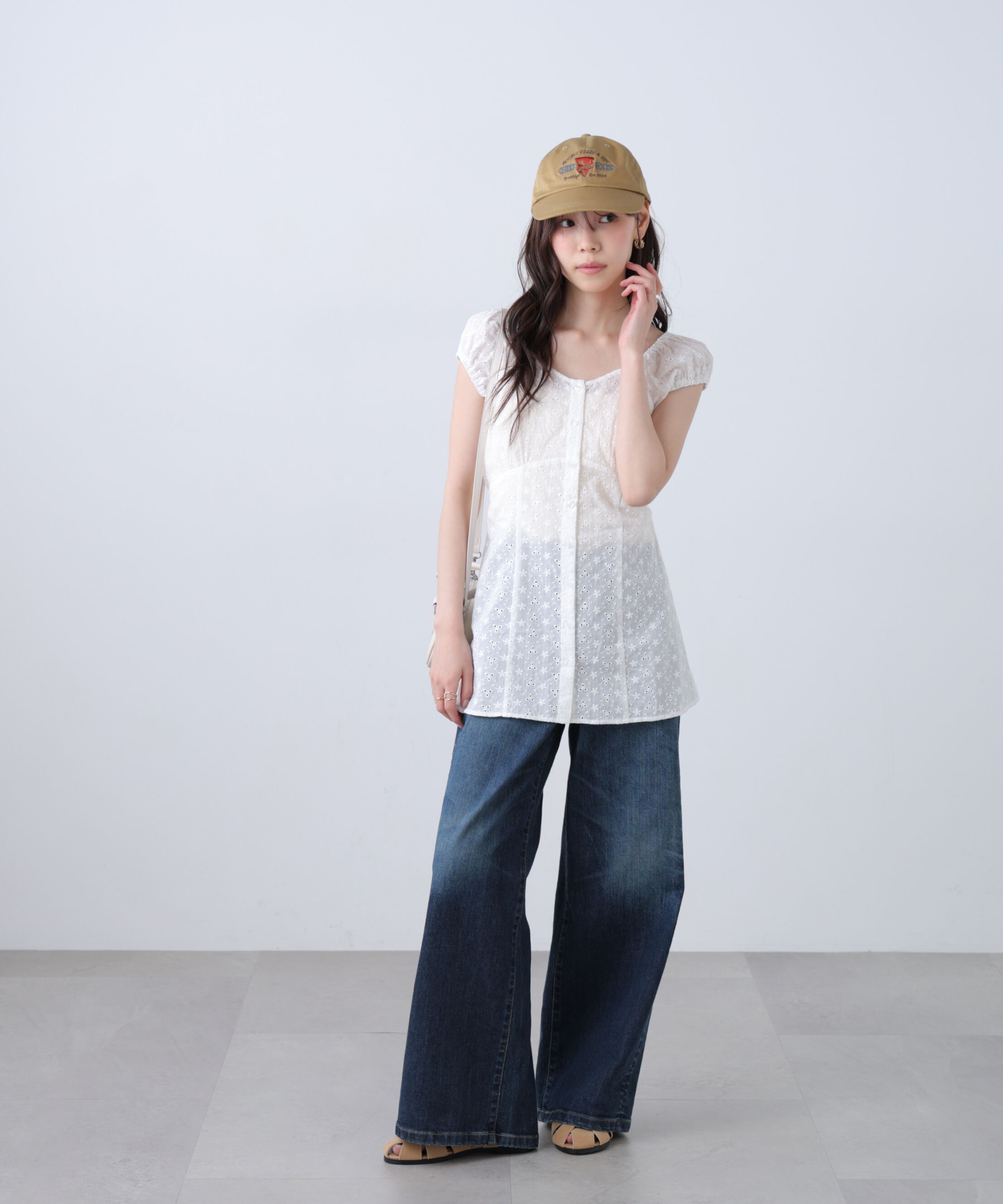  「バックリボン前開きパフスリーブレースチュニックブラウス」|Tシャツ・カットソー|