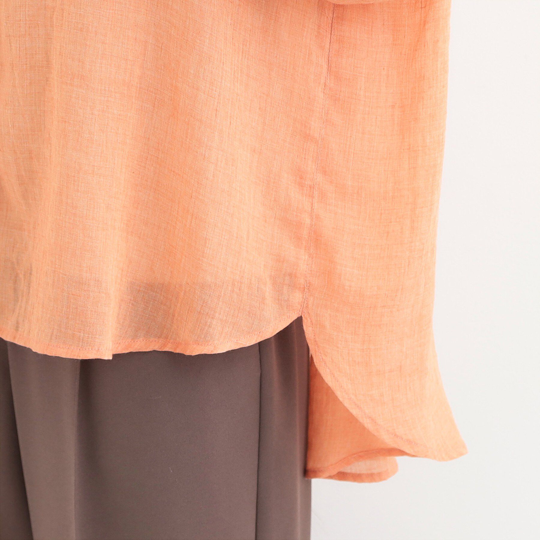 SHOO･LA･RUE「【体型カバー】前後差デザインで即こなれ見え ゆるシルエットシャツ」|シャツ・ブラウス|