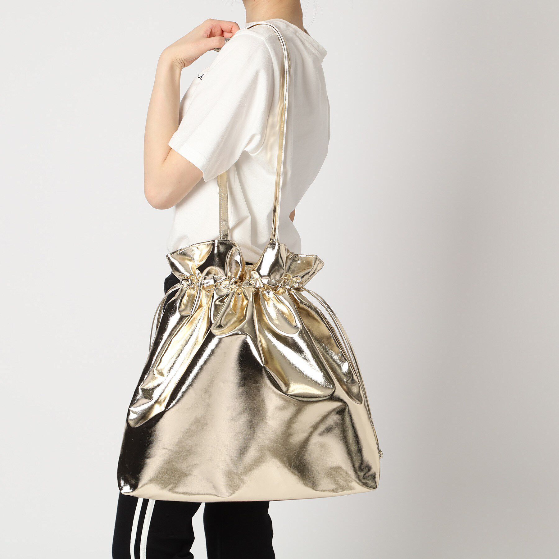 Ober Tashe「メタリック巾着トートバッグ」|トートバッグ|