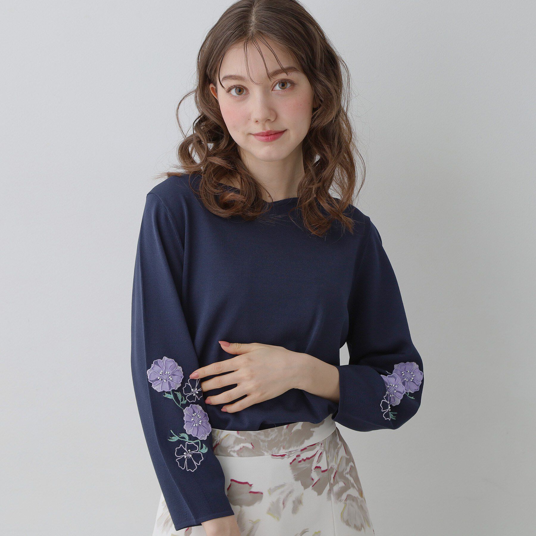SunaUna「【SS～Lサイズ展開／フラワー刺繍】クラフトニット」|ニット・セーター|