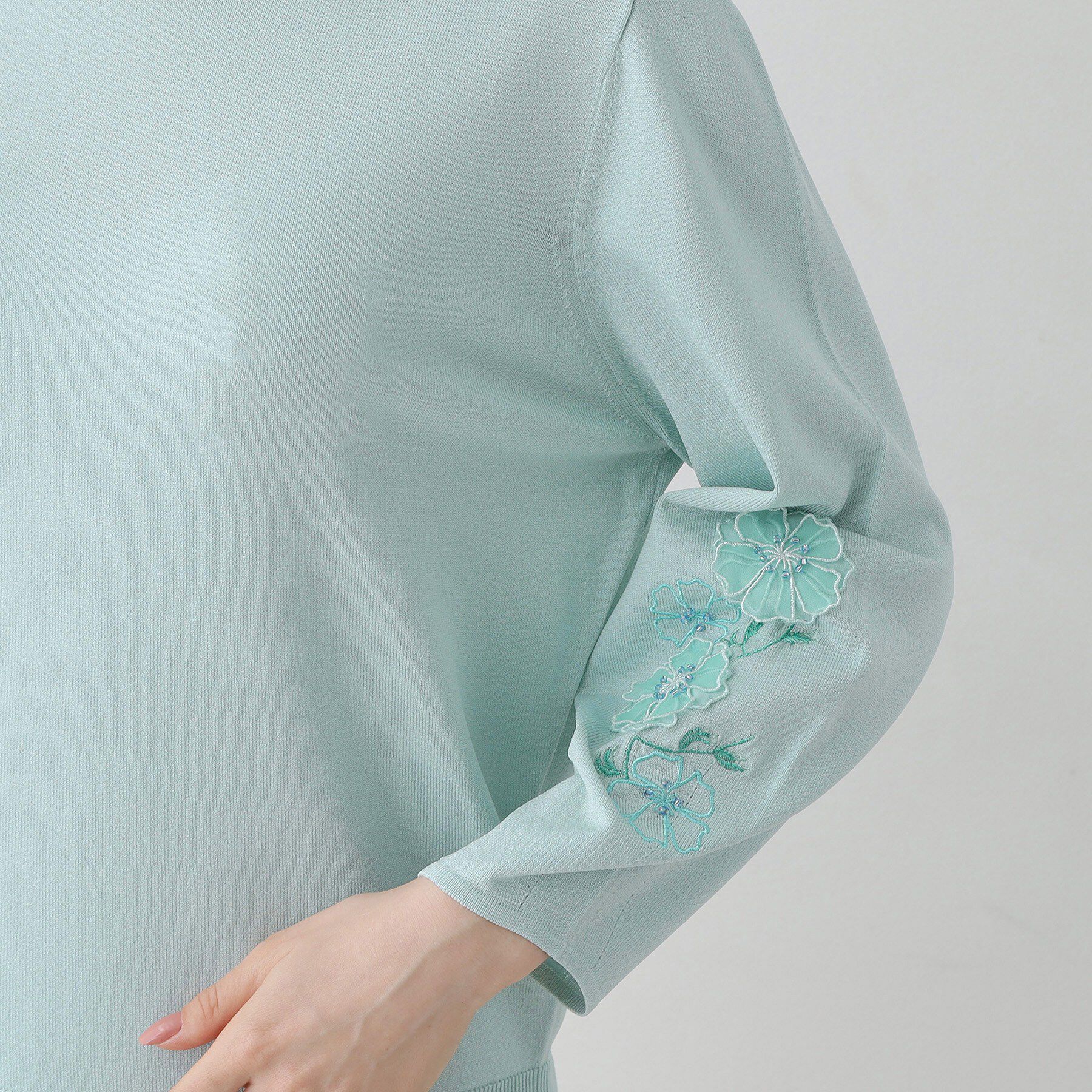 SunaUna「【SS～Lサイズ展開／フラワー刺繍】クラフトニット」|ニット・セーター|