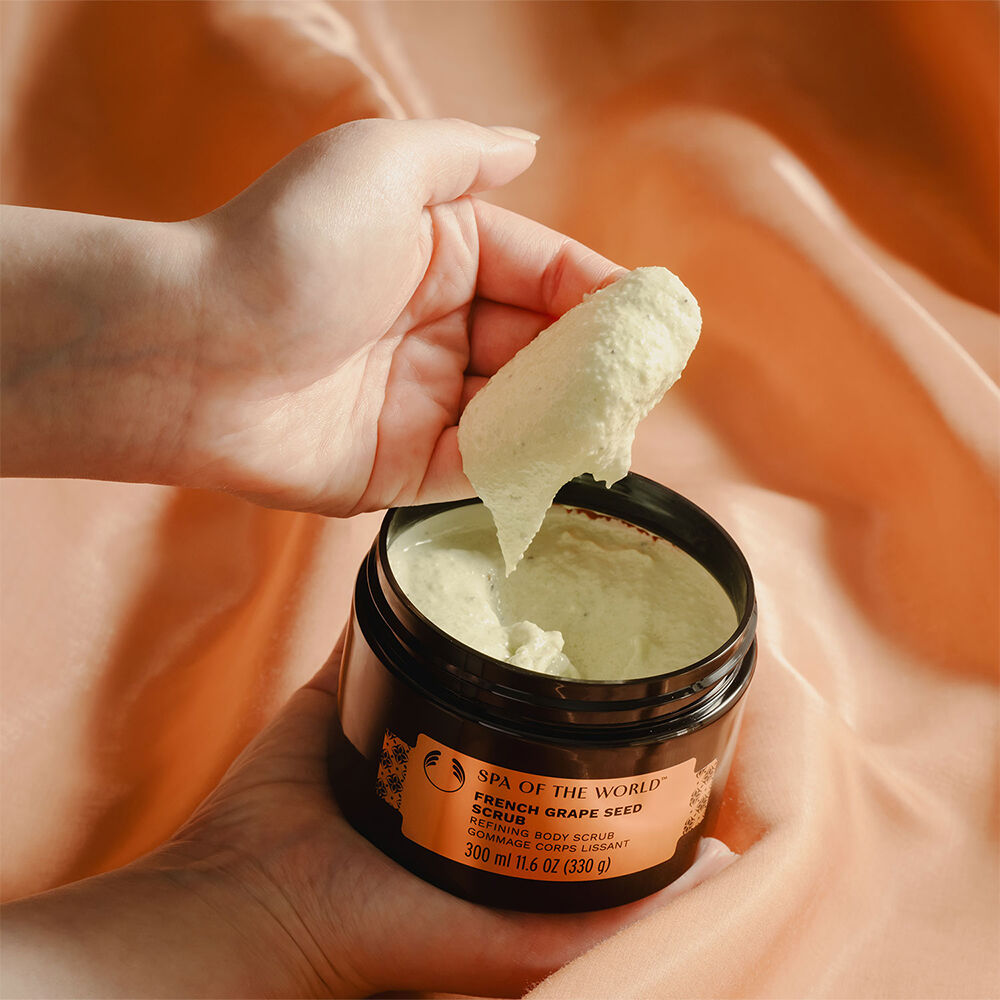 THE BODY SHOP「スパ オブ ザ ワールド フレンチ グレープシード スクラブ 300mL」|マッサージ・ボディスクラブ|