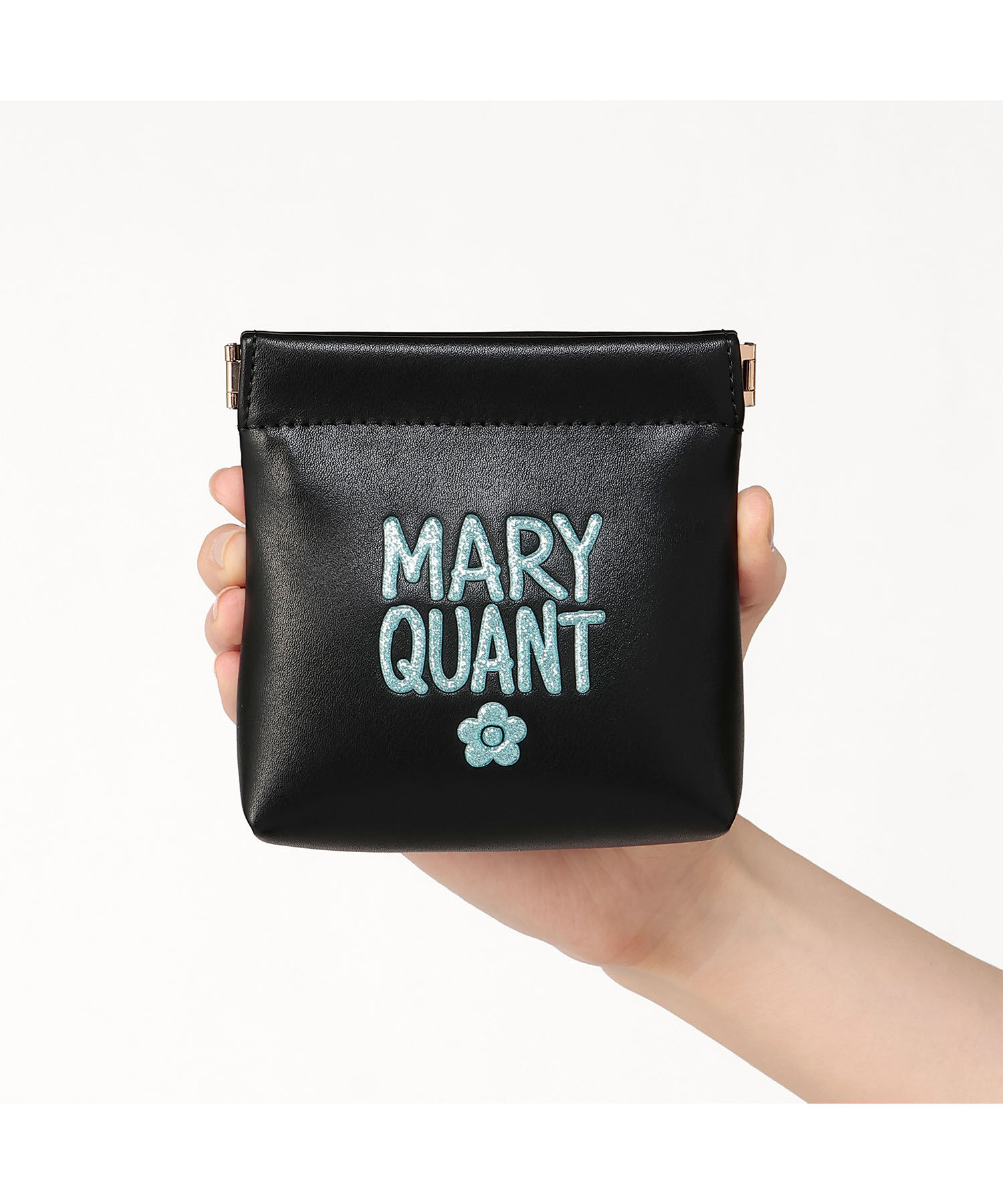 MARY QUANT「グリッターペイントロゴ バネクチポーチ」|ポーチ|ブラック
