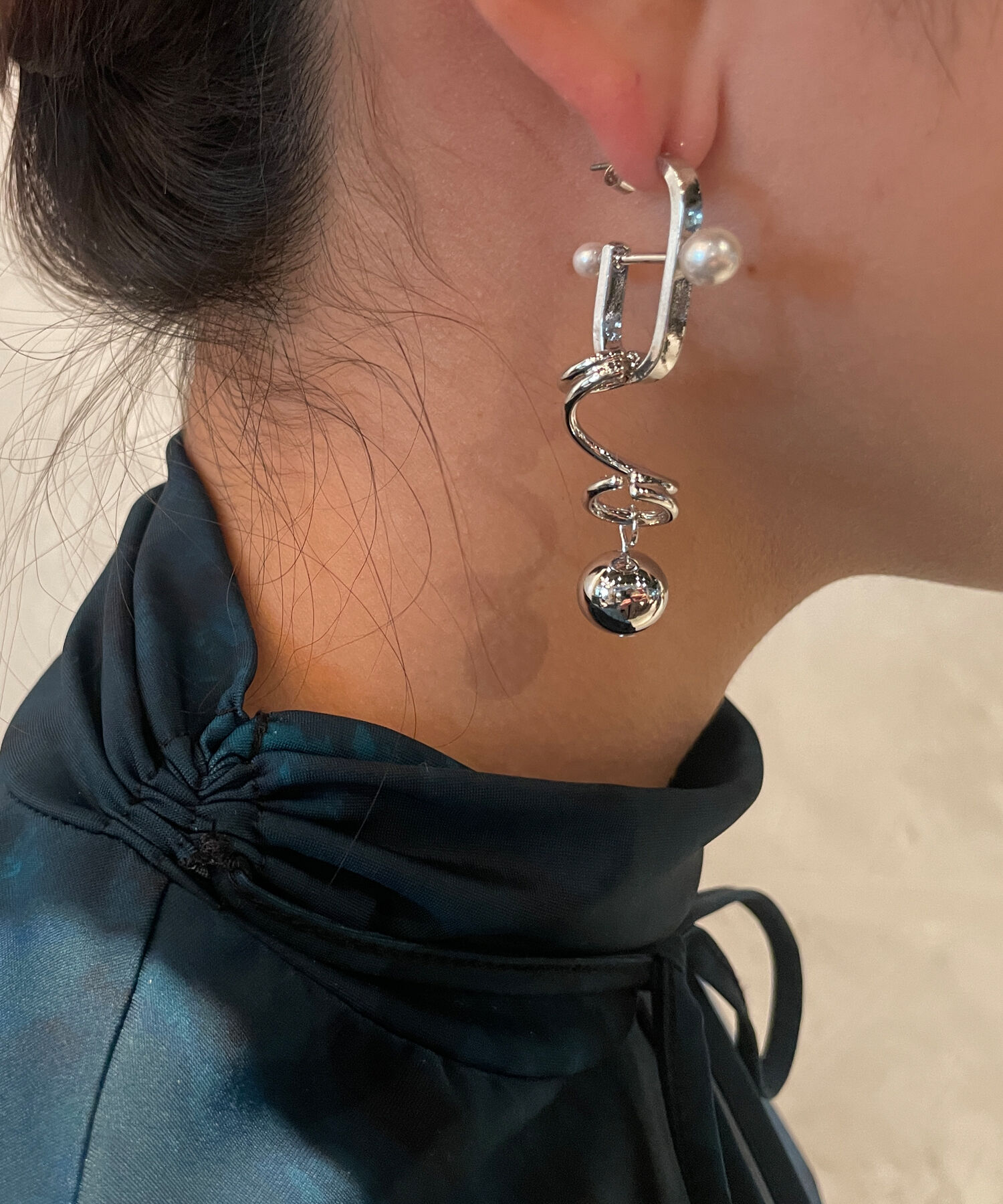 Phoebe+「【amplis】hereピアス シルバー」|ピアス|