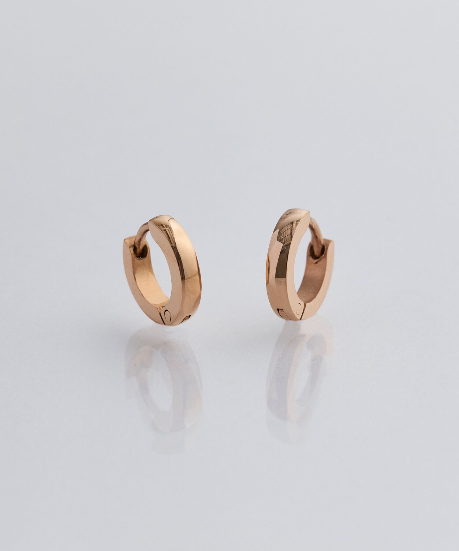 Phoebe「【金属アレルギー対応】ワンタッチメタルフープミニペアピアス  ローズゴールド/BOX付き」|ピアス|