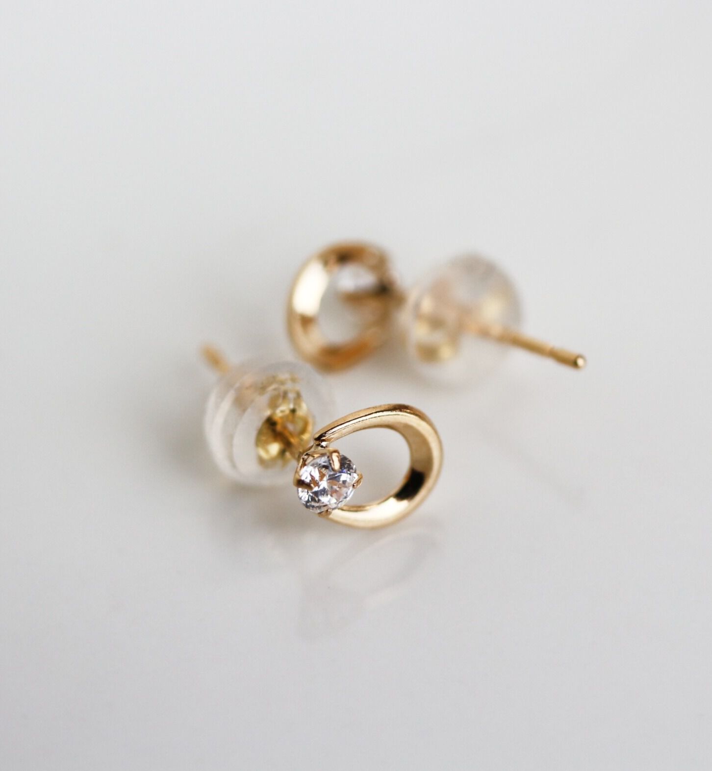  「ホースシュー CZ ピアス | K18」|ピアス|