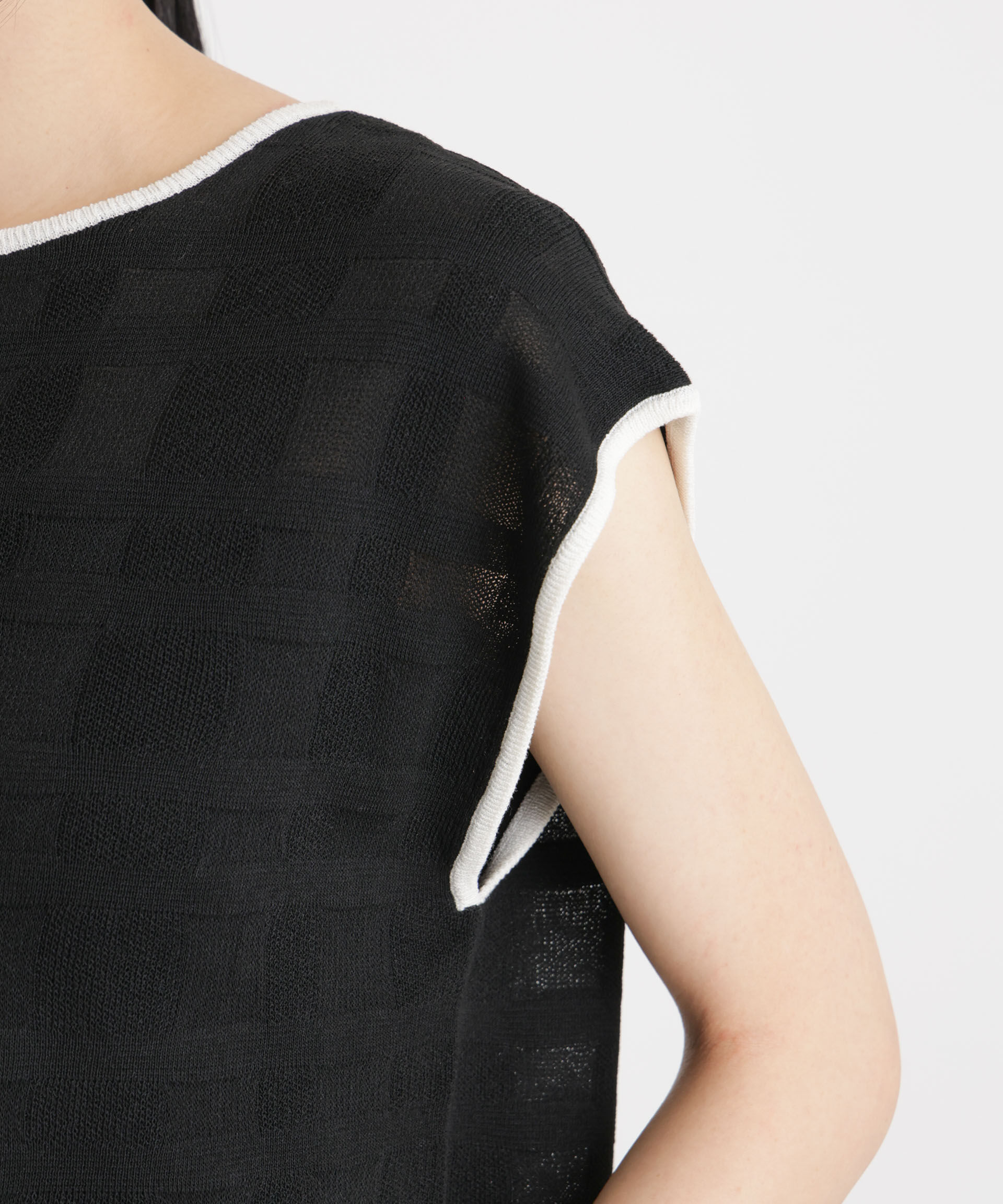 nano･universe「シアーチェックバイカラーパイピングニット」|ニット・セーター|