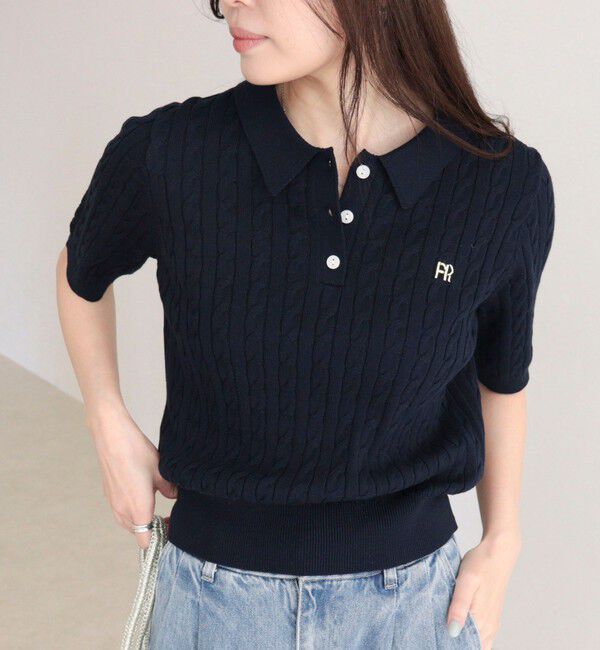 fredy emue「【大人気シリーズの新型登場！】FR刺しゅうケーブル柄半袖ポロ衿プルオーバーニット」|ニット・セーター|