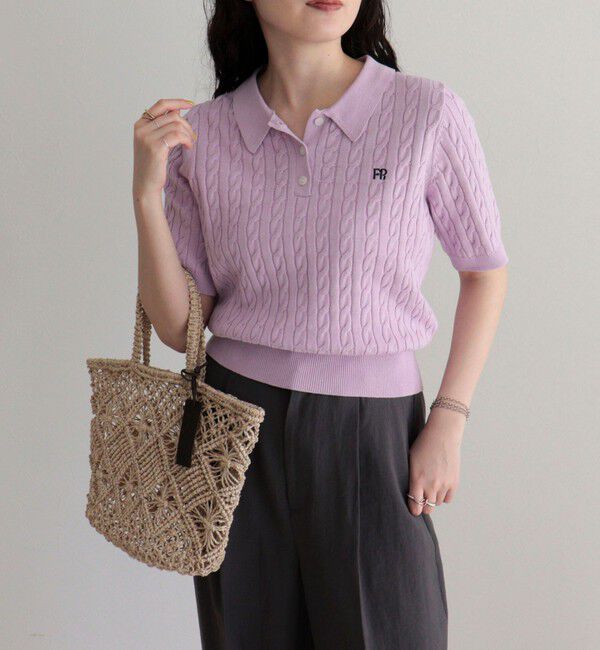 fredy emue「【大人気シリーズの新型登場！】FR刺しゅうケーブル柄半袖ポロ衿プルオーバーニット」|ニット・セーター|ラベンダー